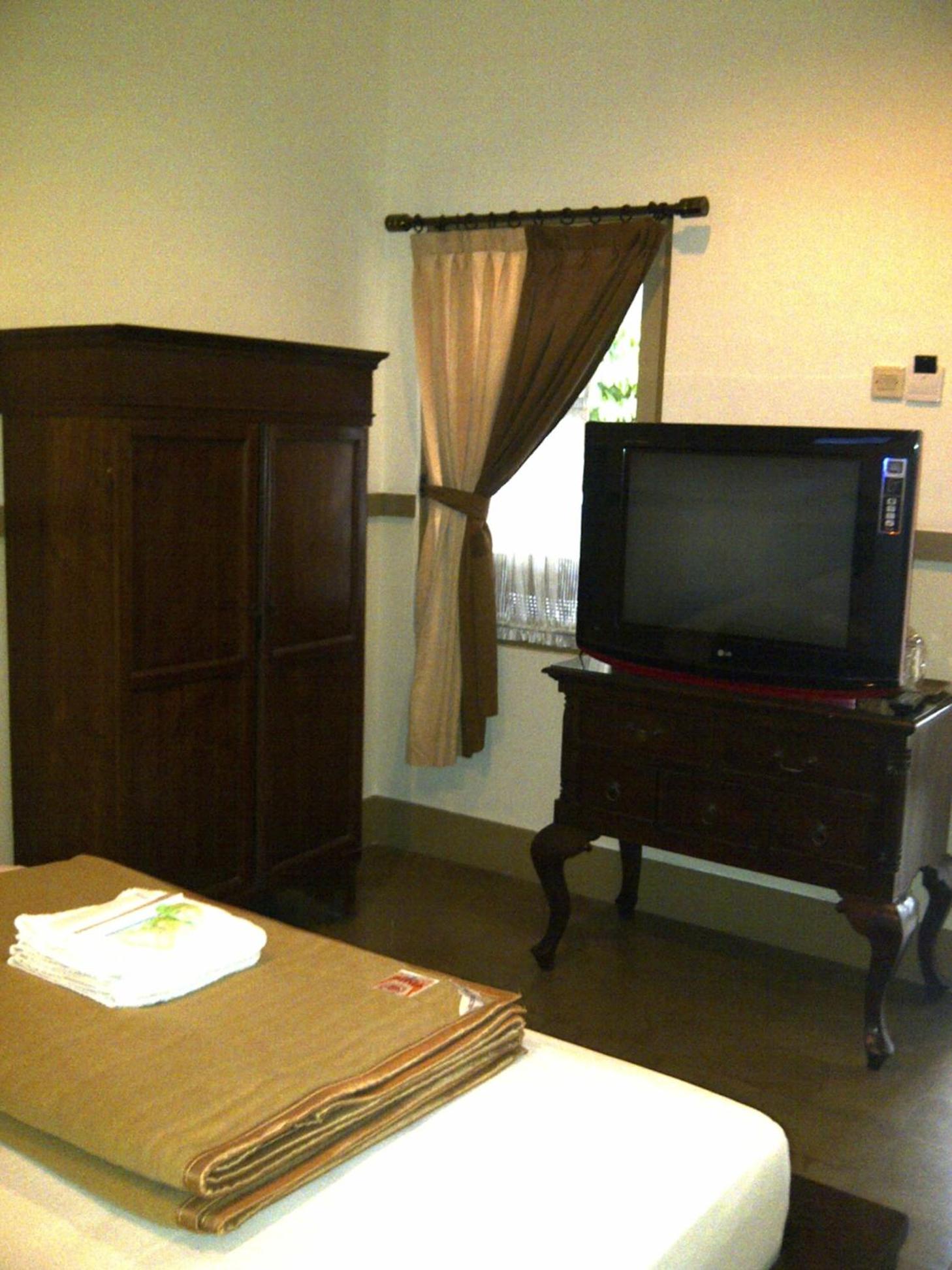 Ndalem Suratin Guesthouse