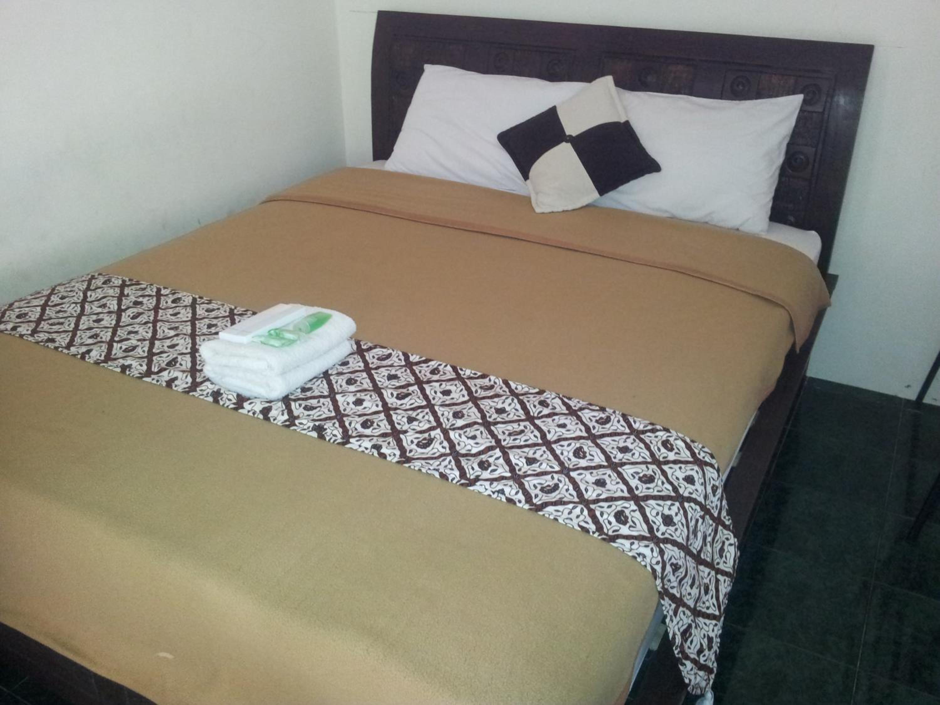 Ndalem Suratin Guesthouse
