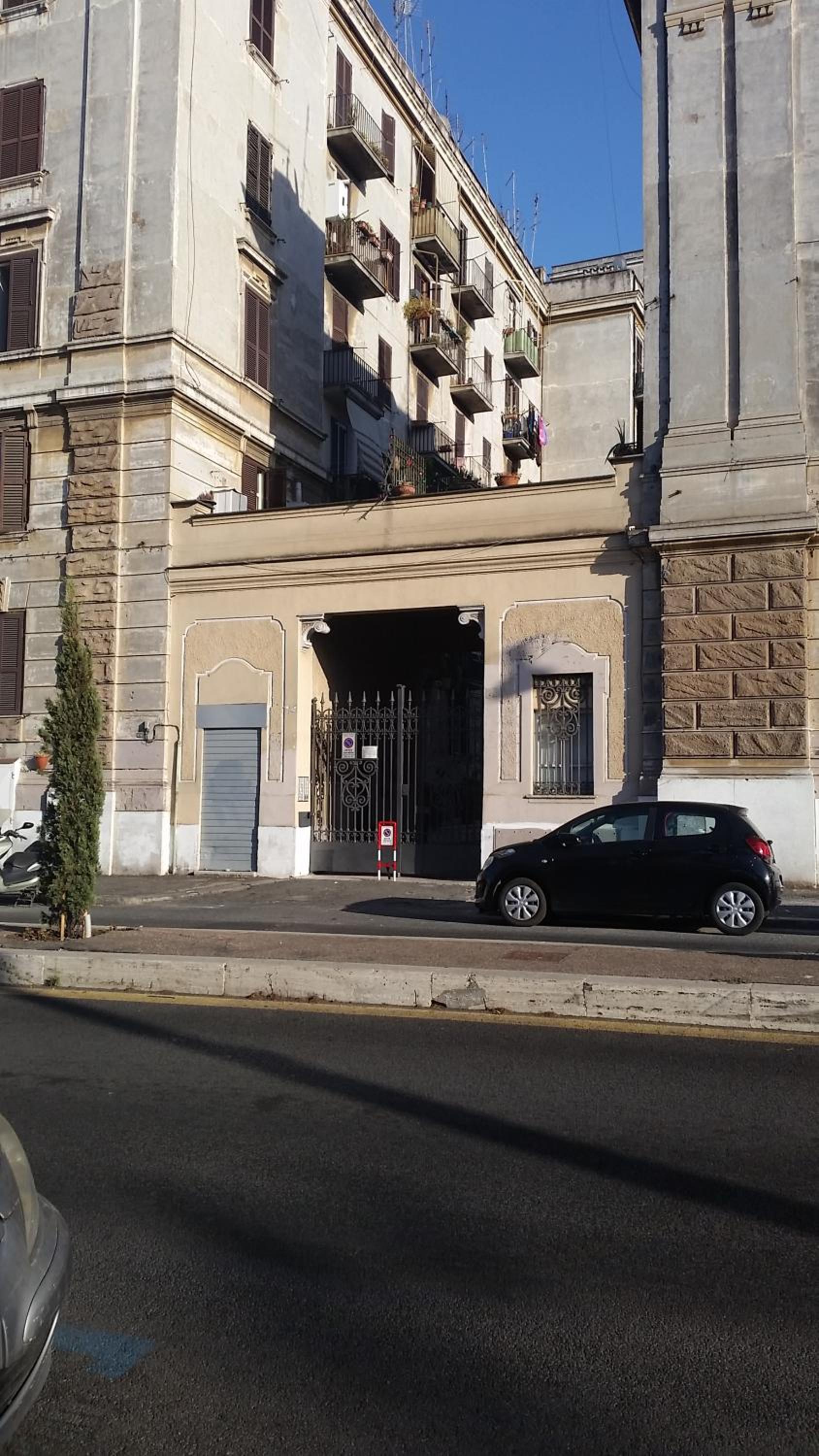 Termini Station apartment AI DUE CORTILI presso le mura aureliane