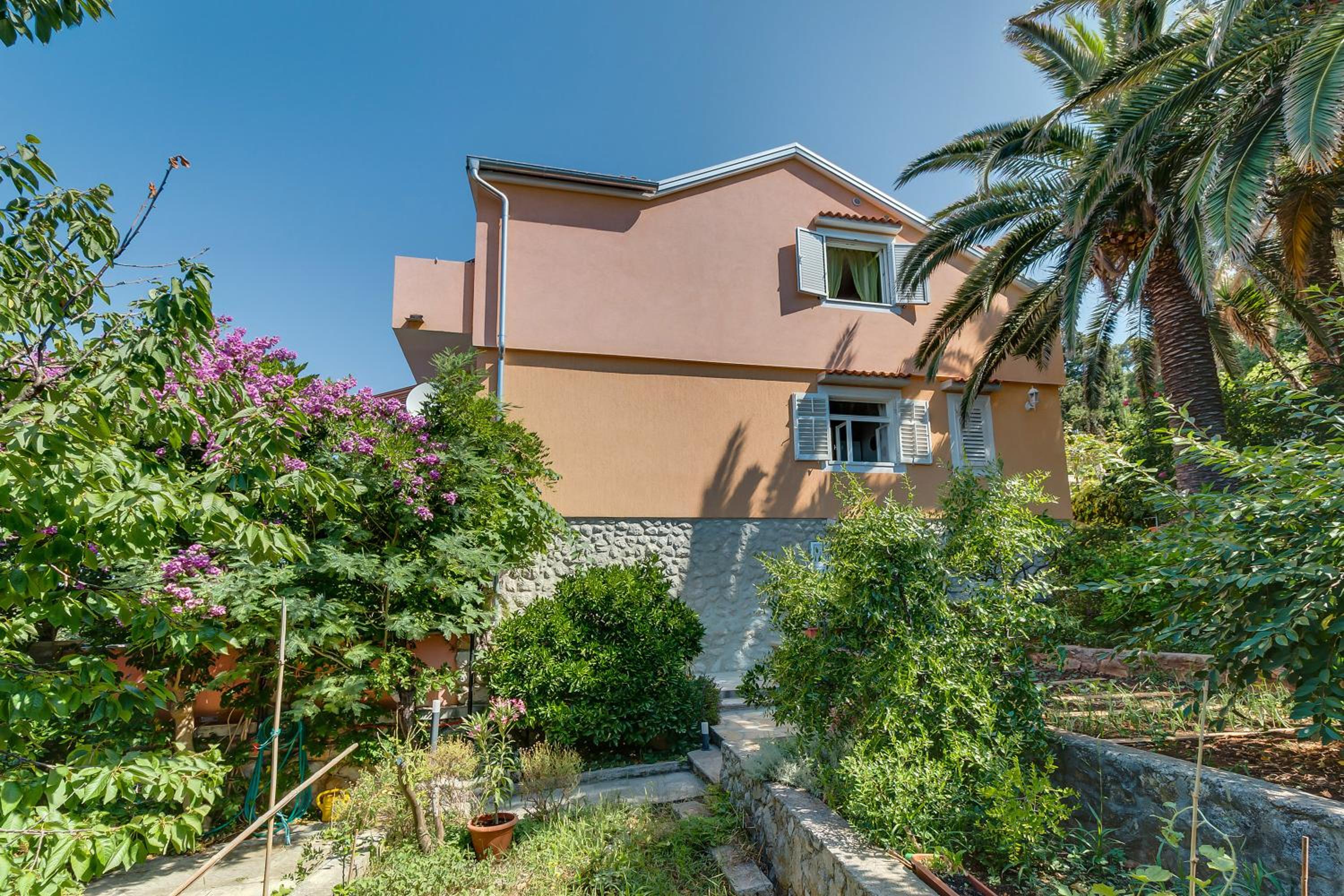 Apartments Pepi view 2