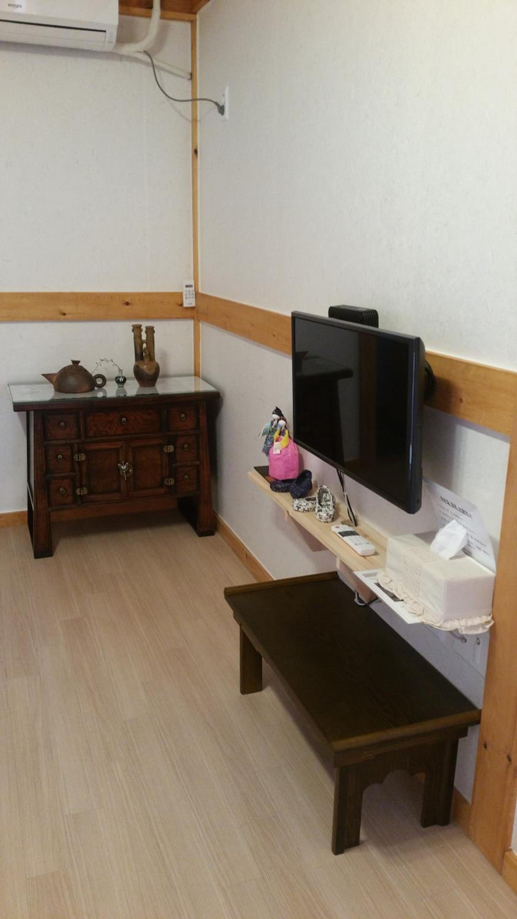 Jeongga Hanok