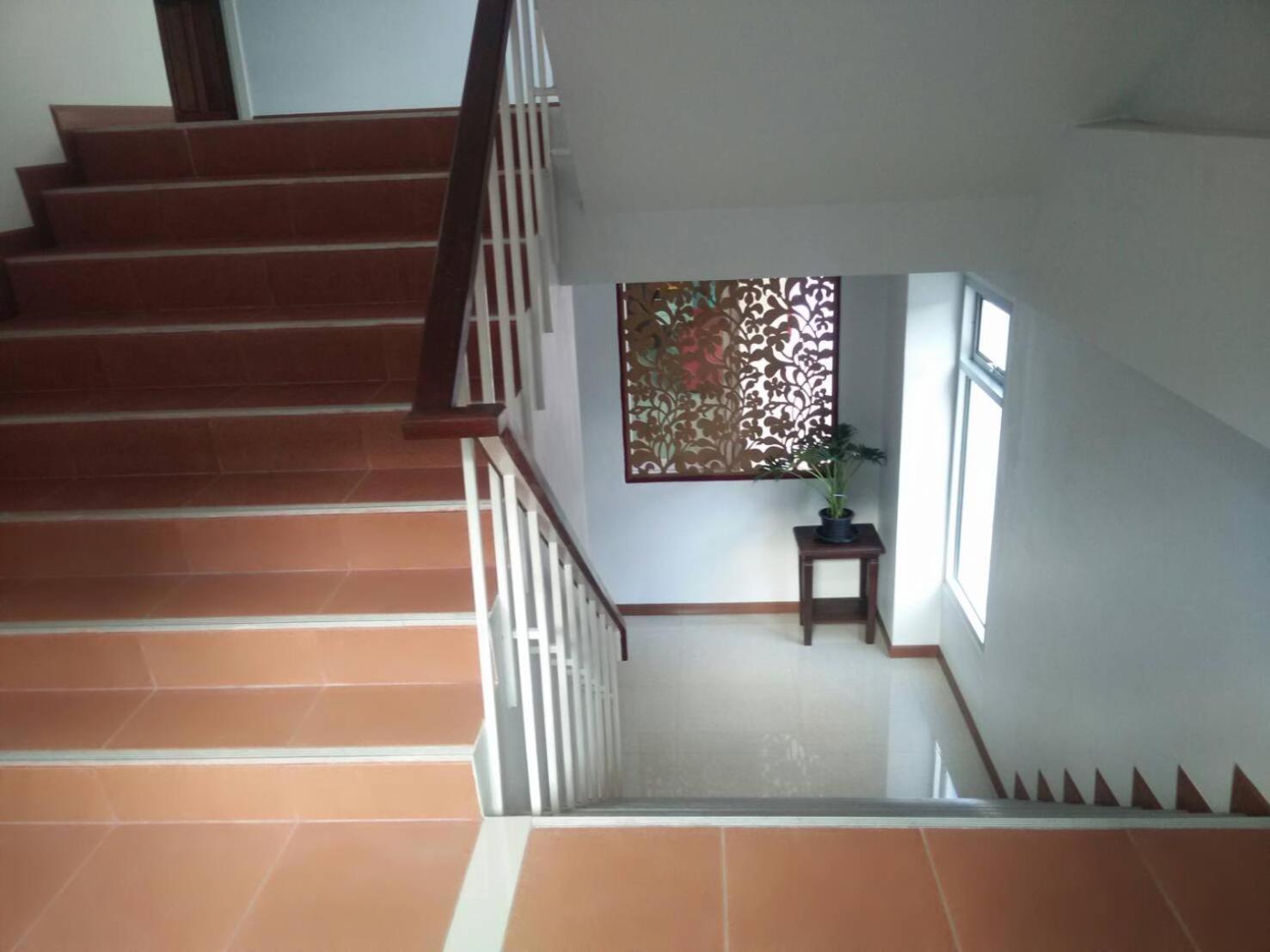 Jr Mansion On Nut Soi 25