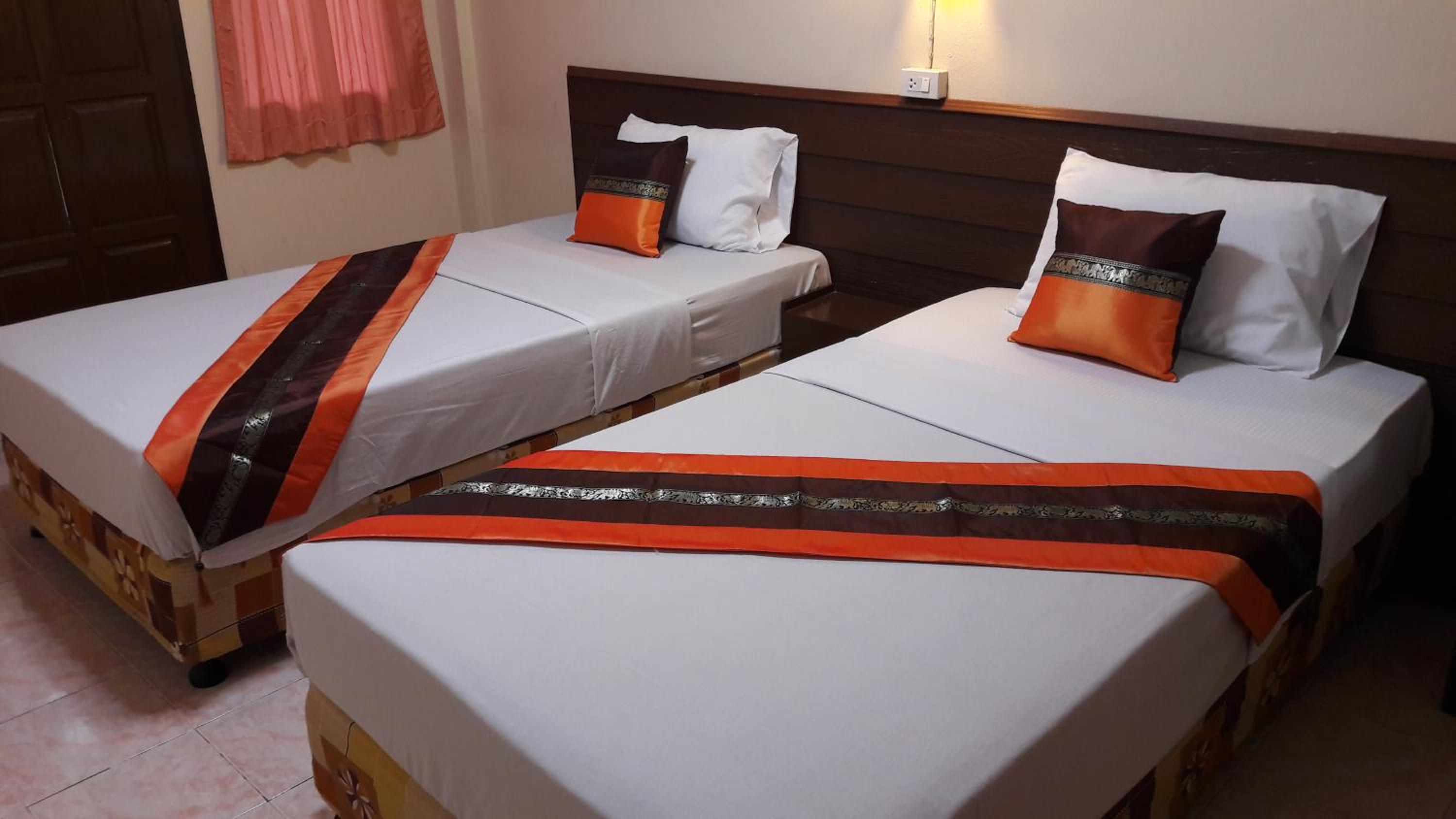 Lanna Thai Guesthouse