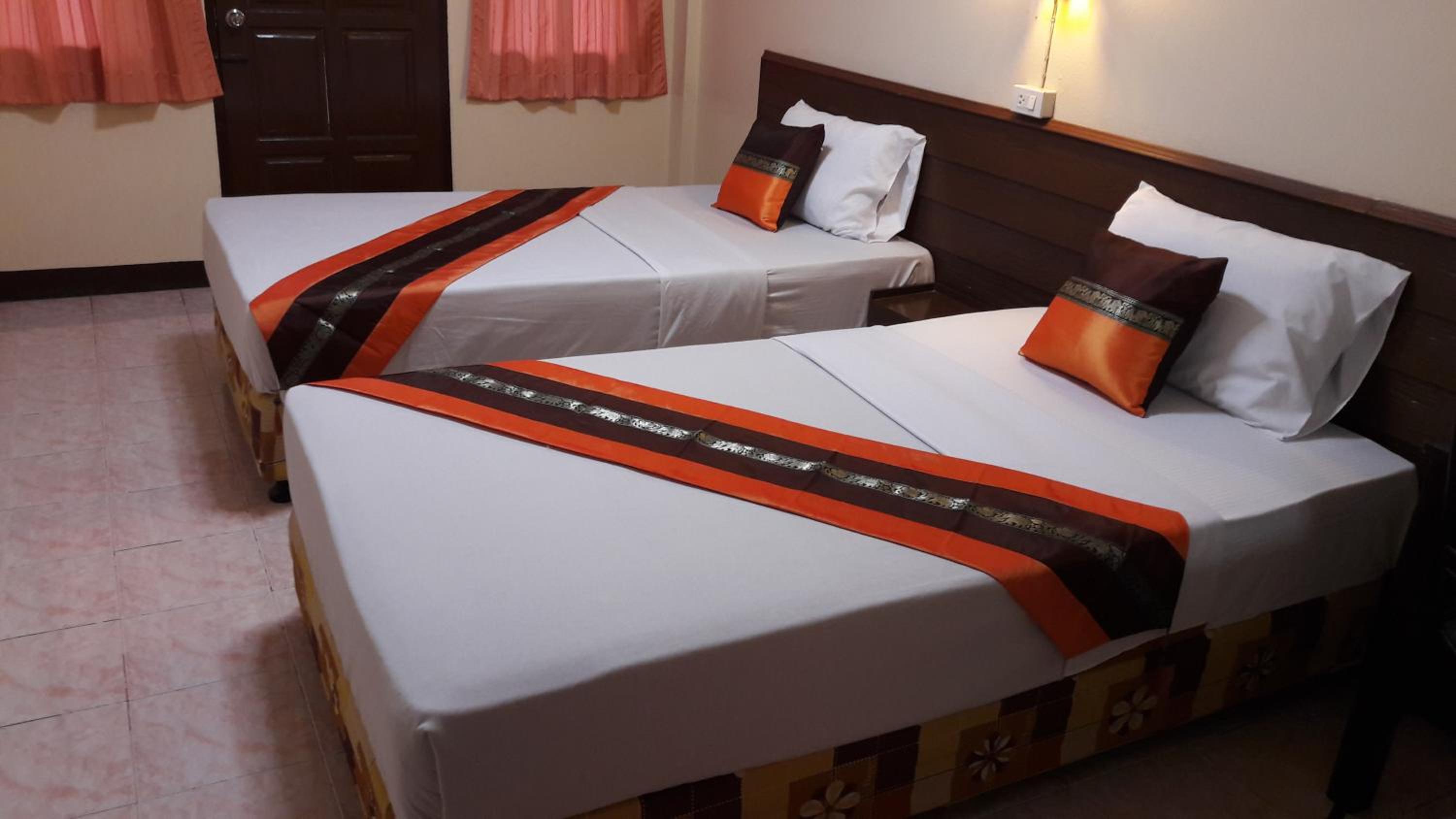 Lanna Thai Guesthouse