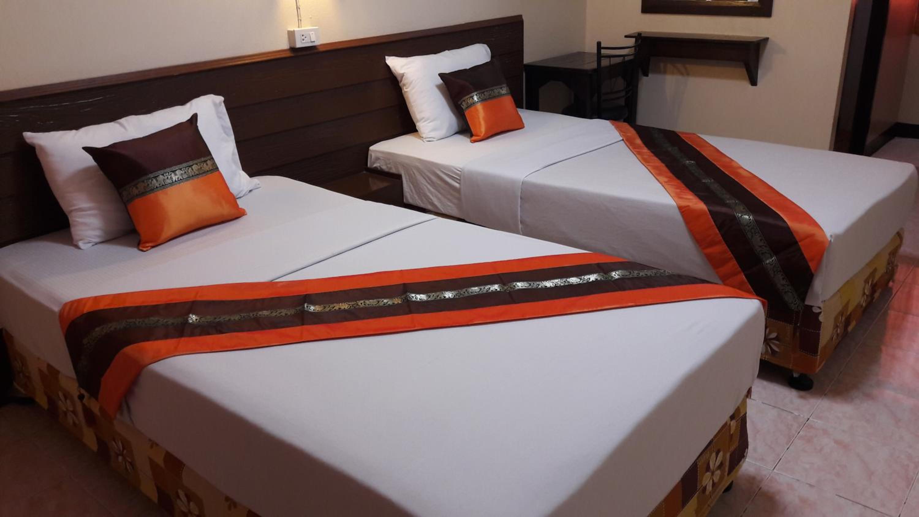 Lanna Thai Guesthouse