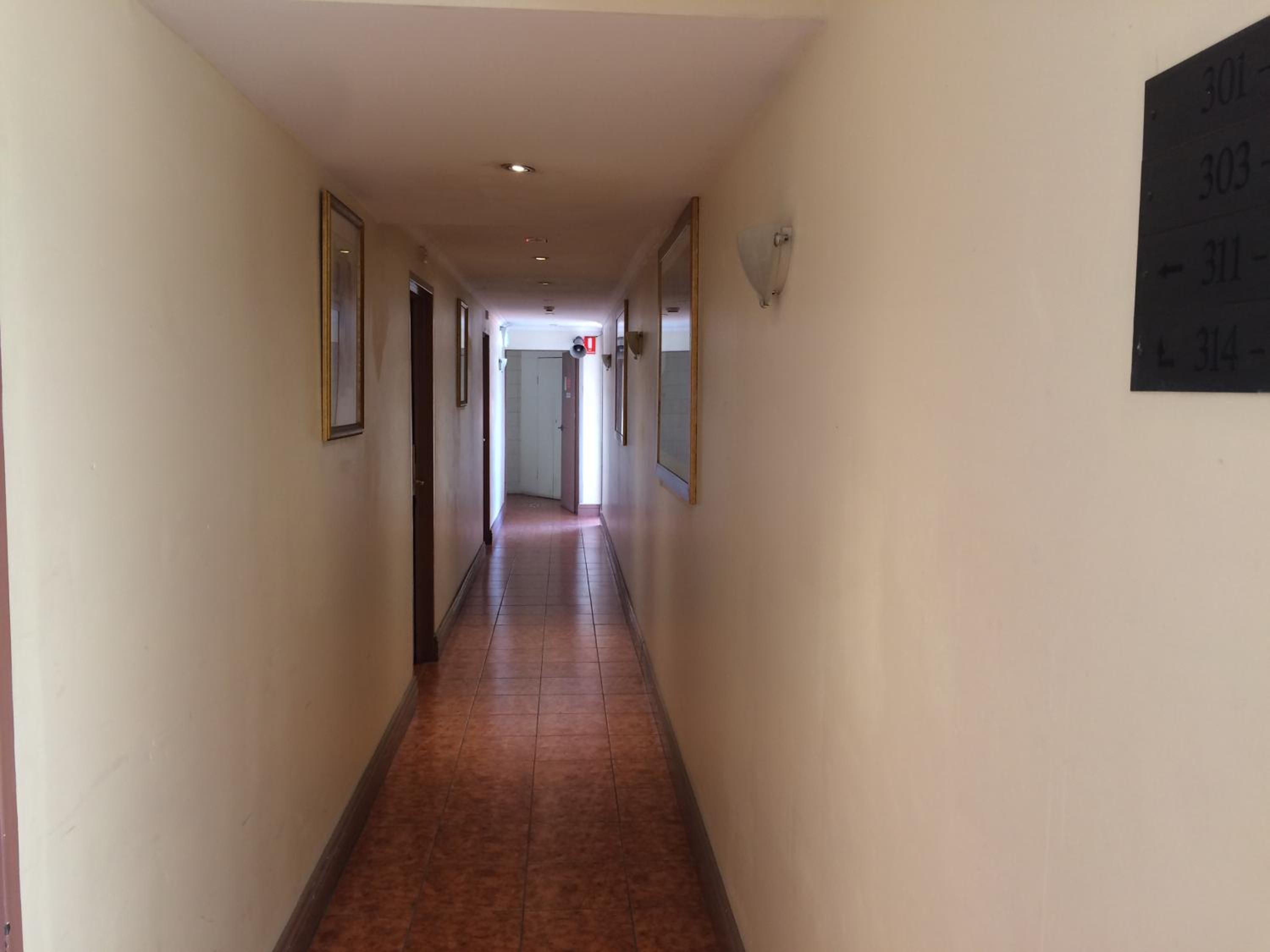 Edgecliff Lodge Motel