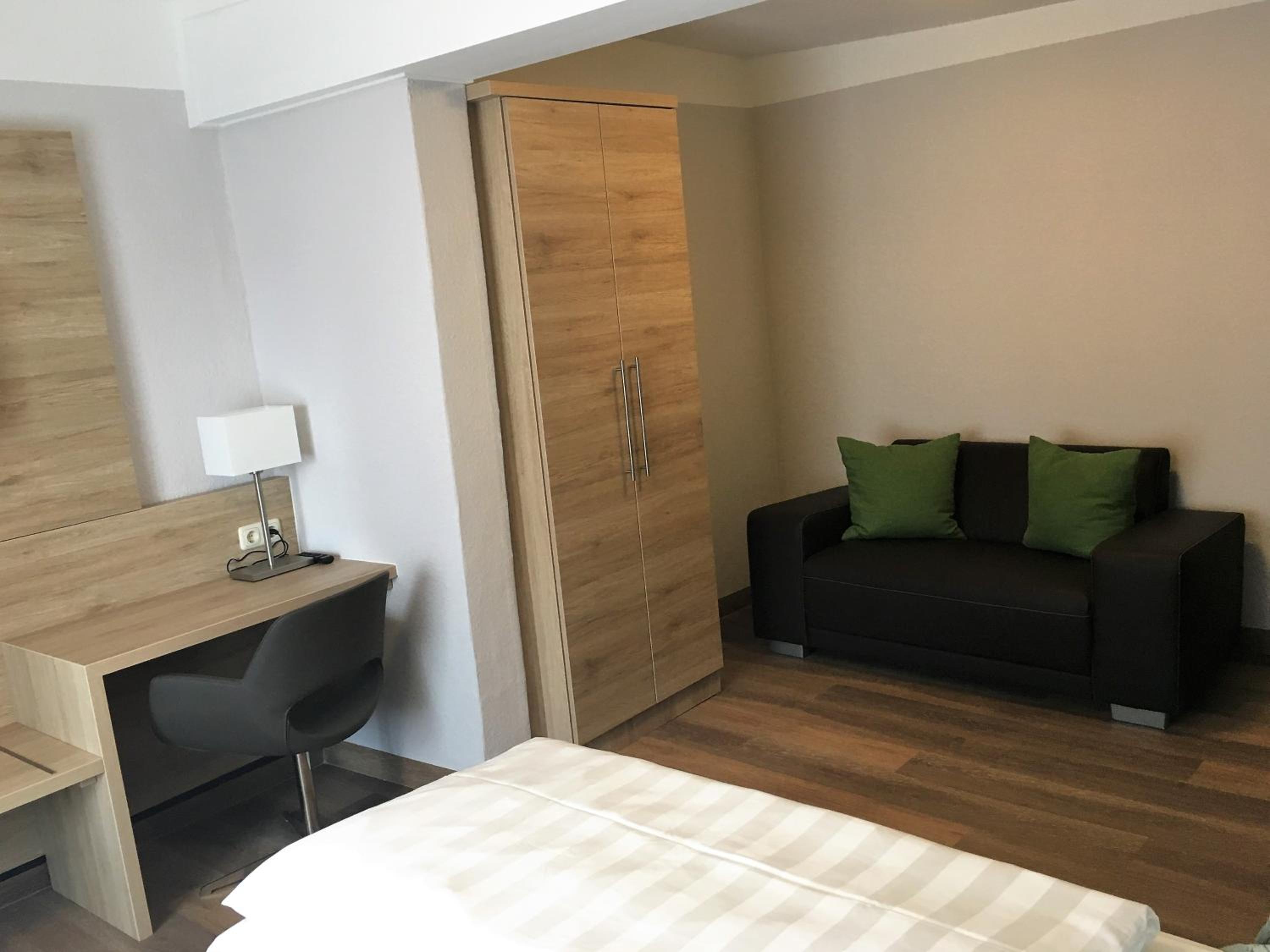 Eberl Hotel Pension München Feldmoching
