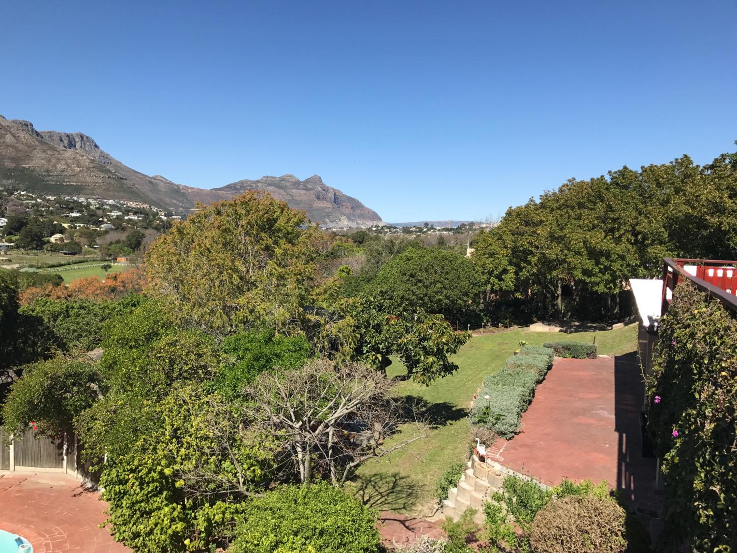 The Salt House Guest House in Hout Bay