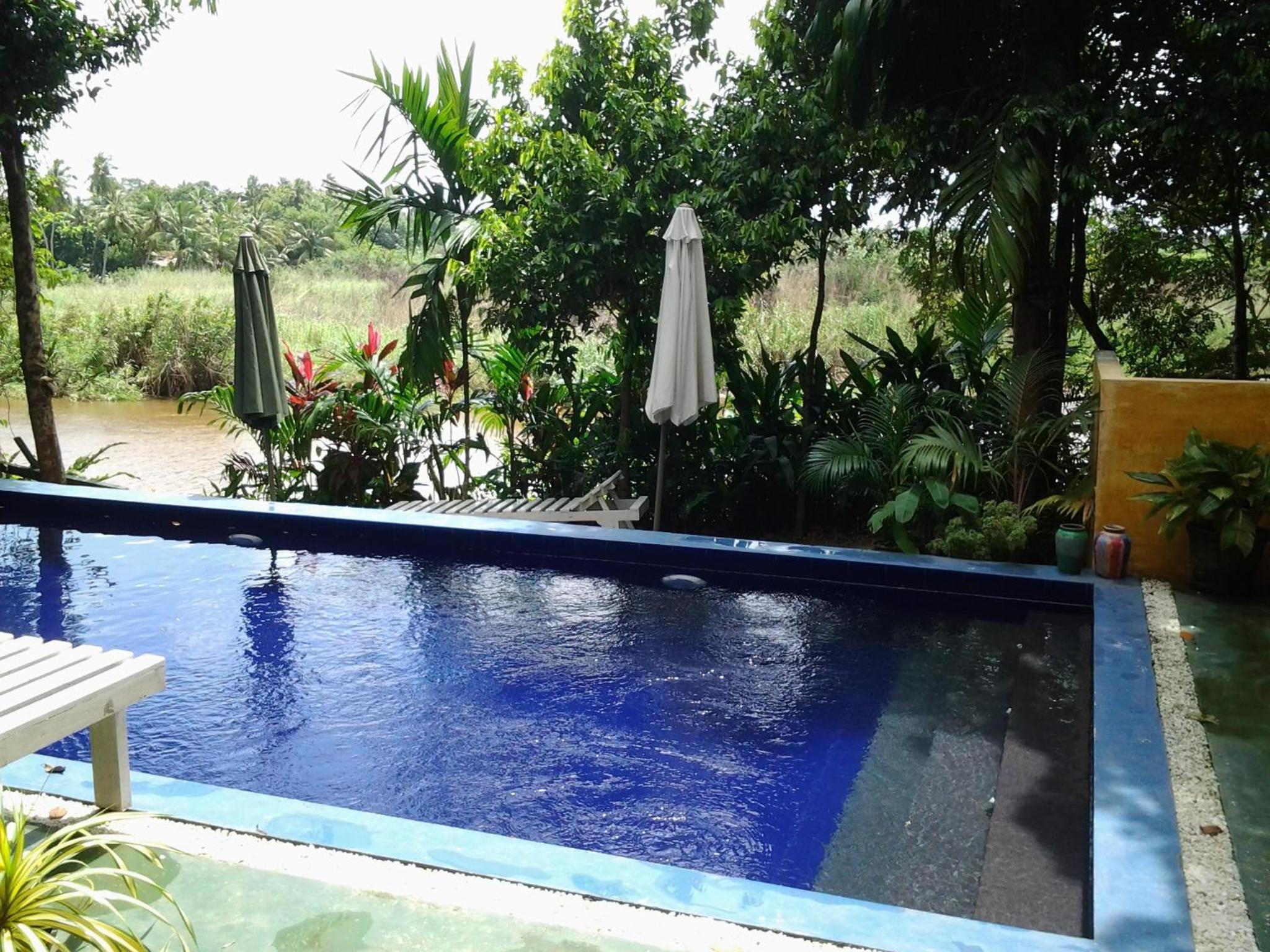 Randoni Villa