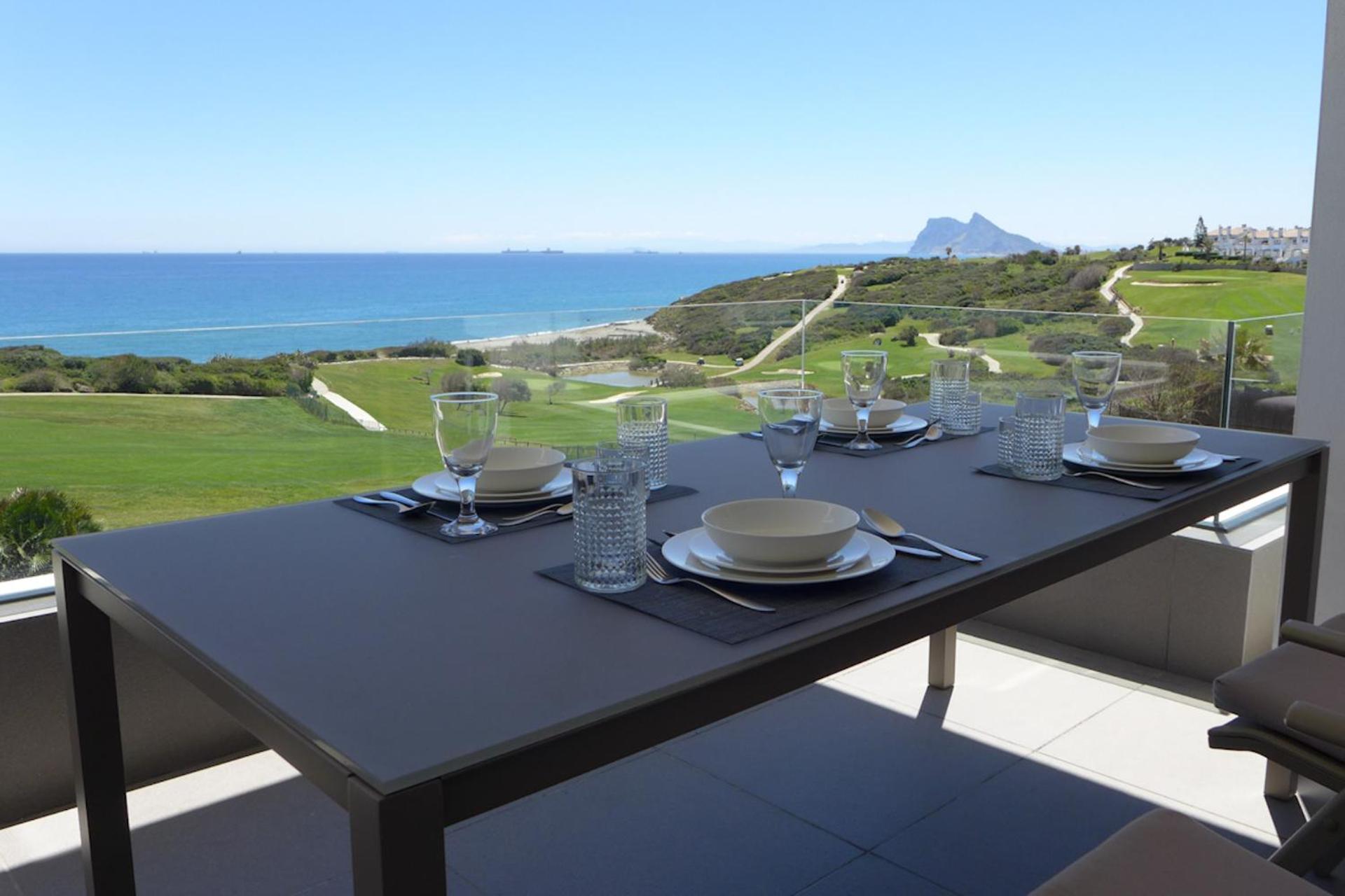 Luxury Apartment Sea, Golf and Gibraltar View, Alcaidesa The Links, Ap 102 view 5