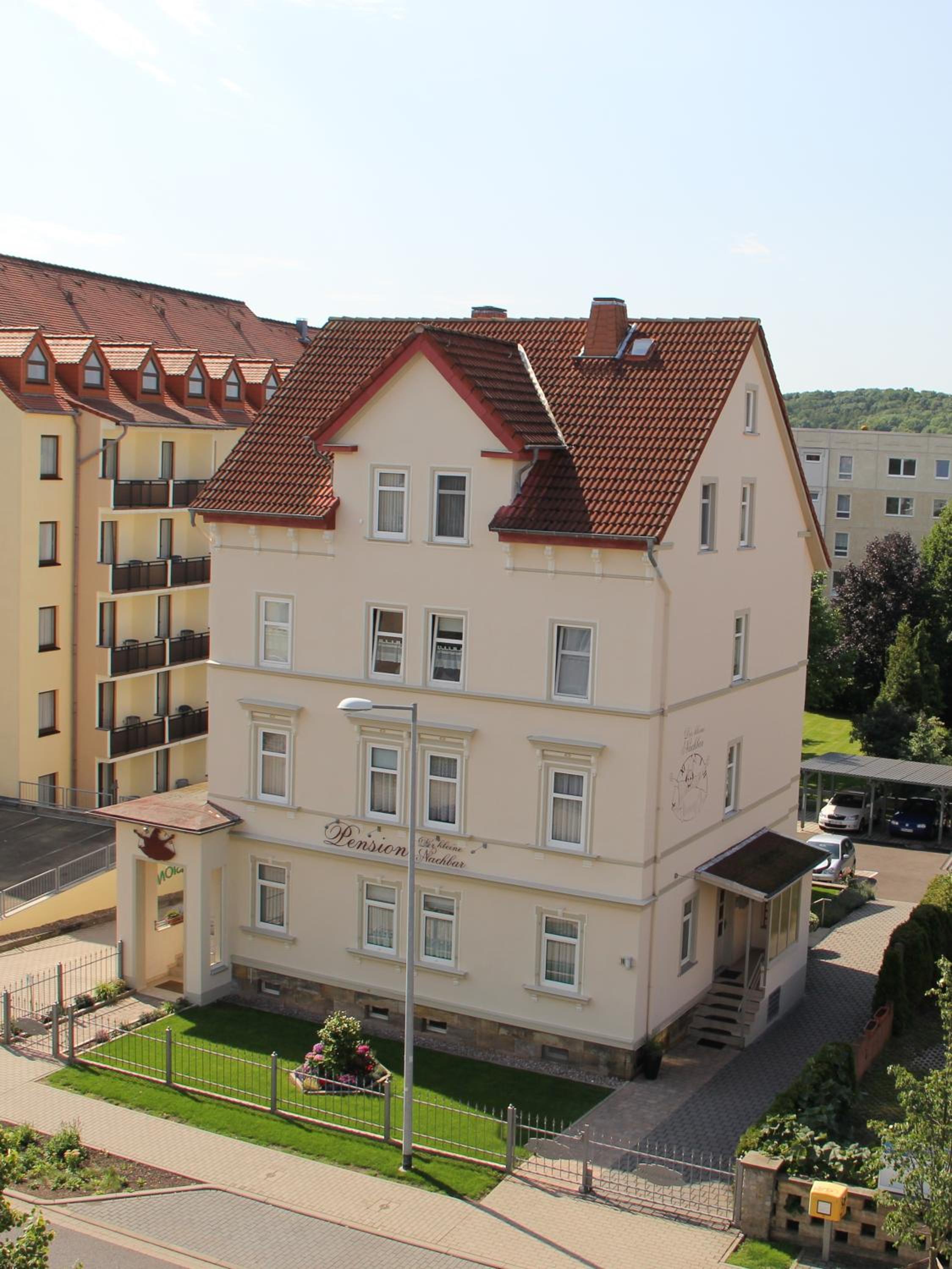 Photo 8