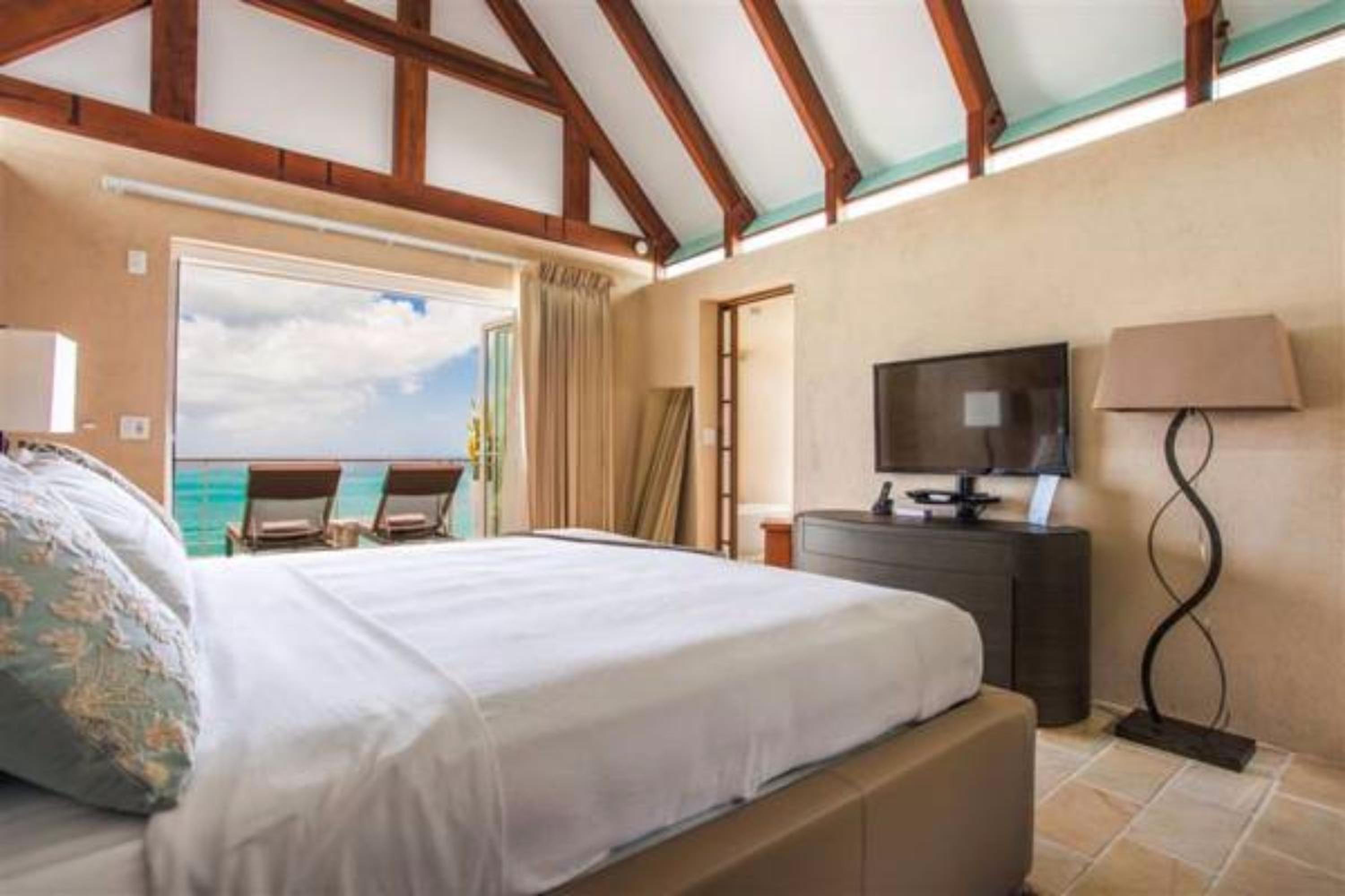 CeBlue Villas