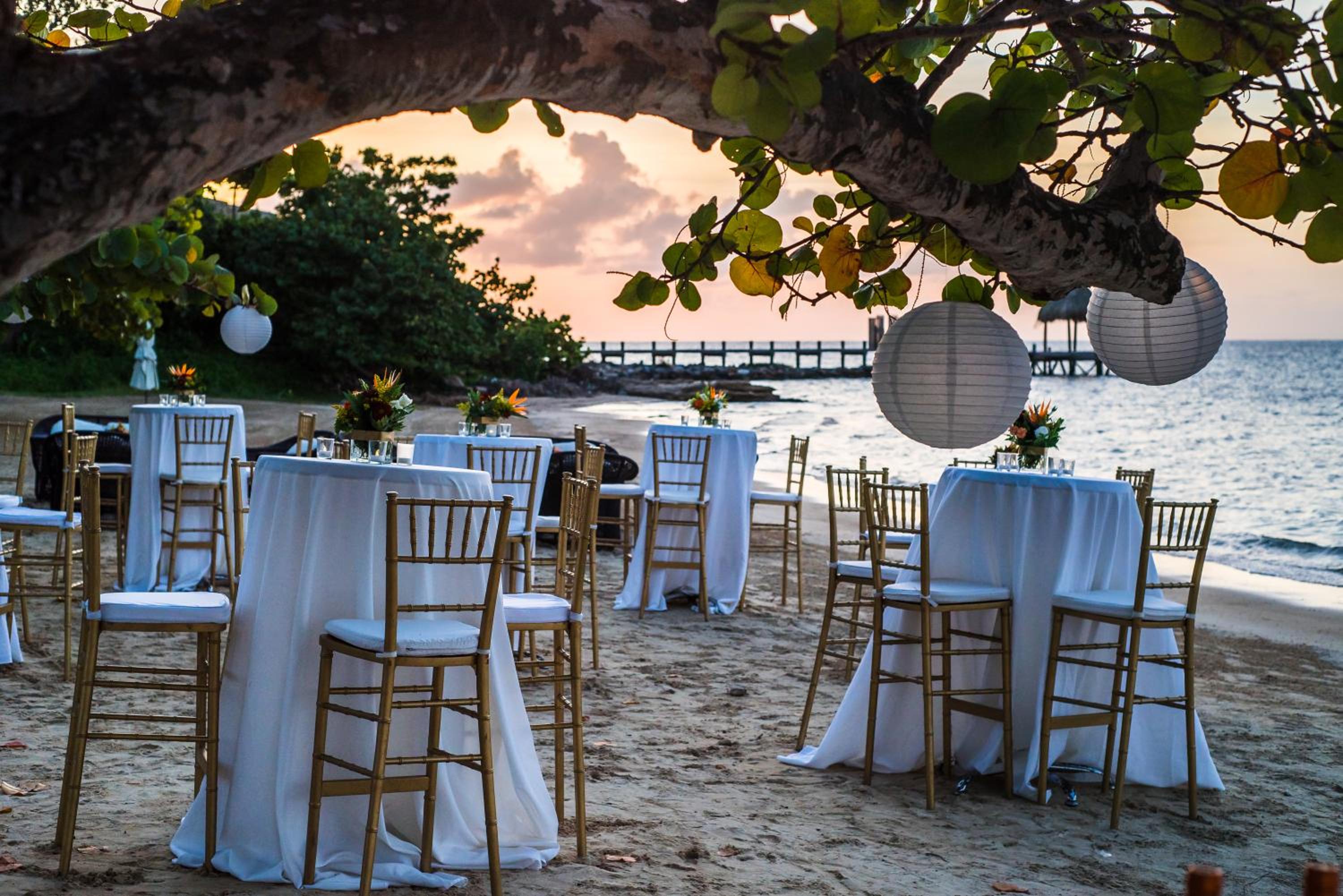 Las Verandas Hotel & Villas