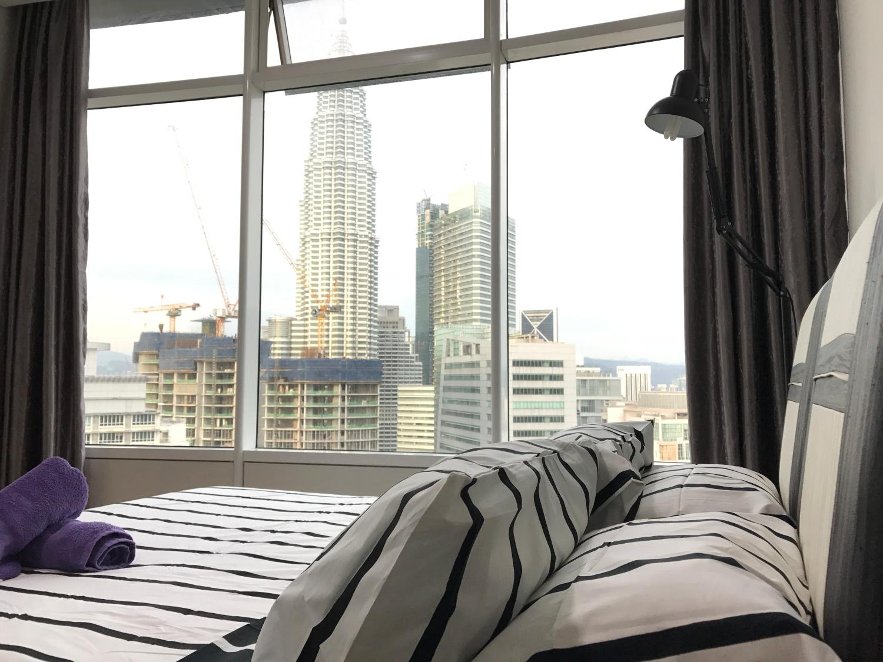 VORTEX SUITES KLCC by PNUT With NETFLIX