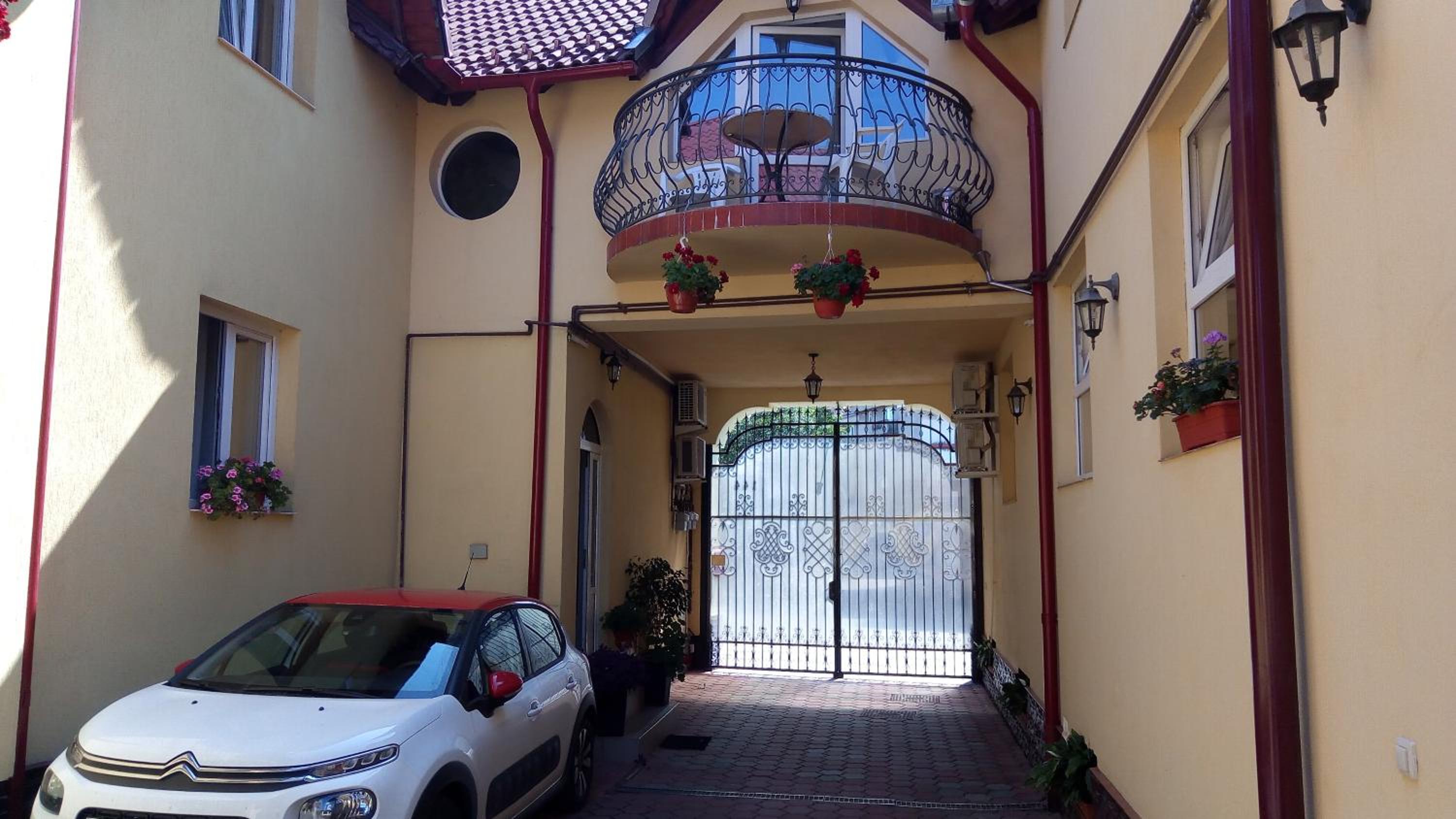 Photo 76