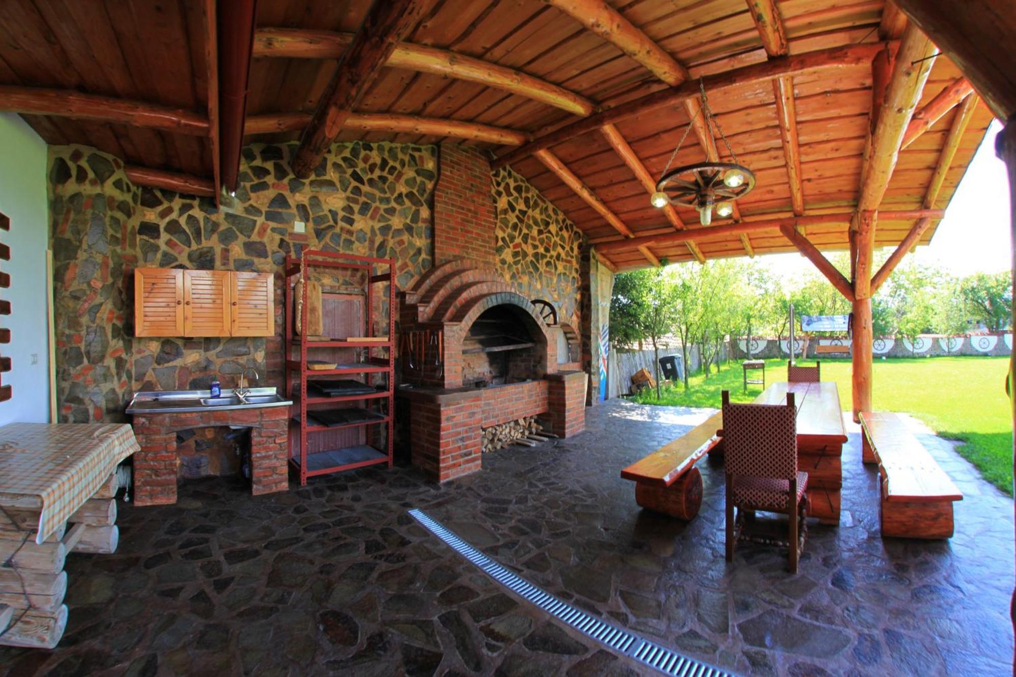 Pensiunea la Nise view 5