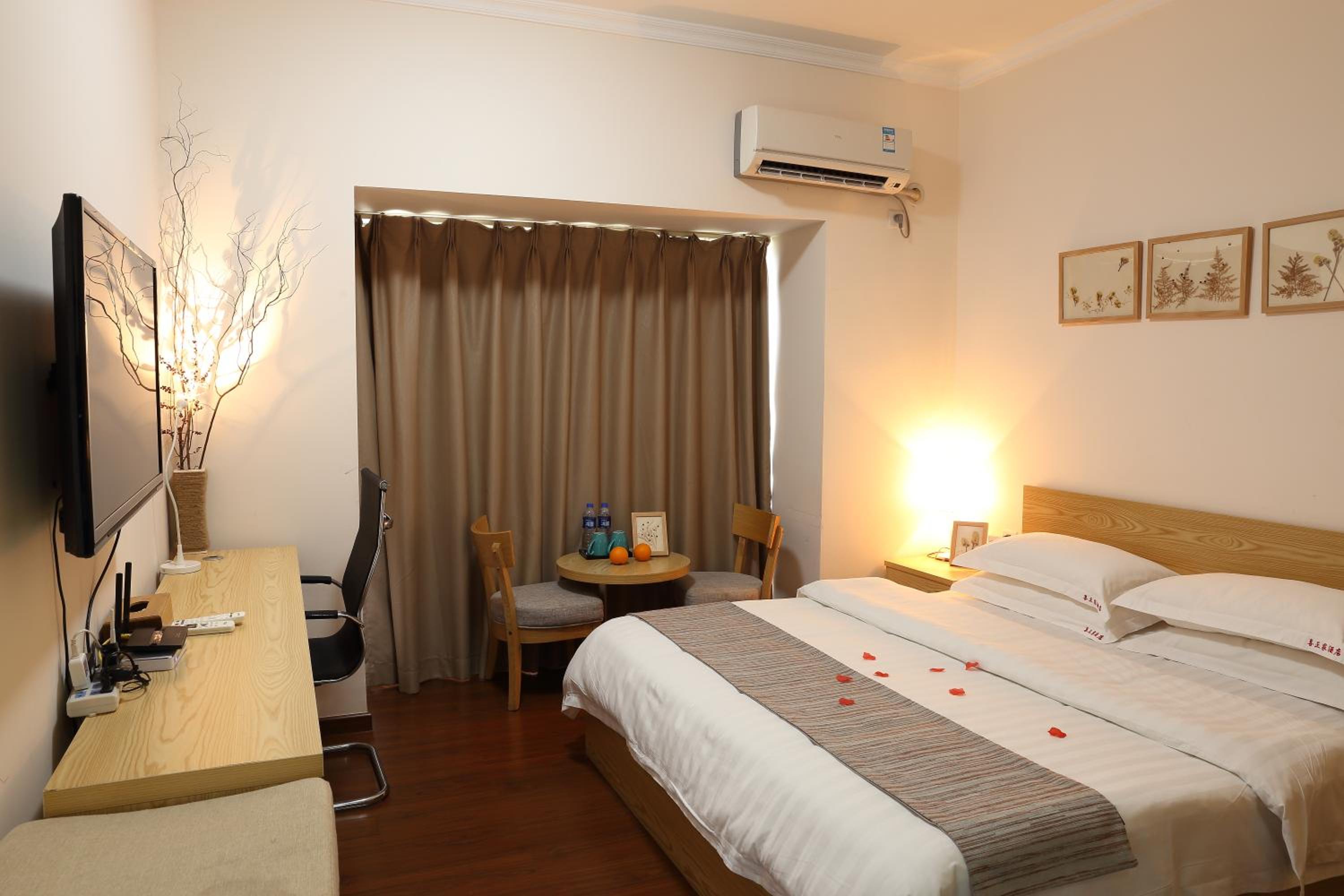 Guangzhou Convention Center Apartment