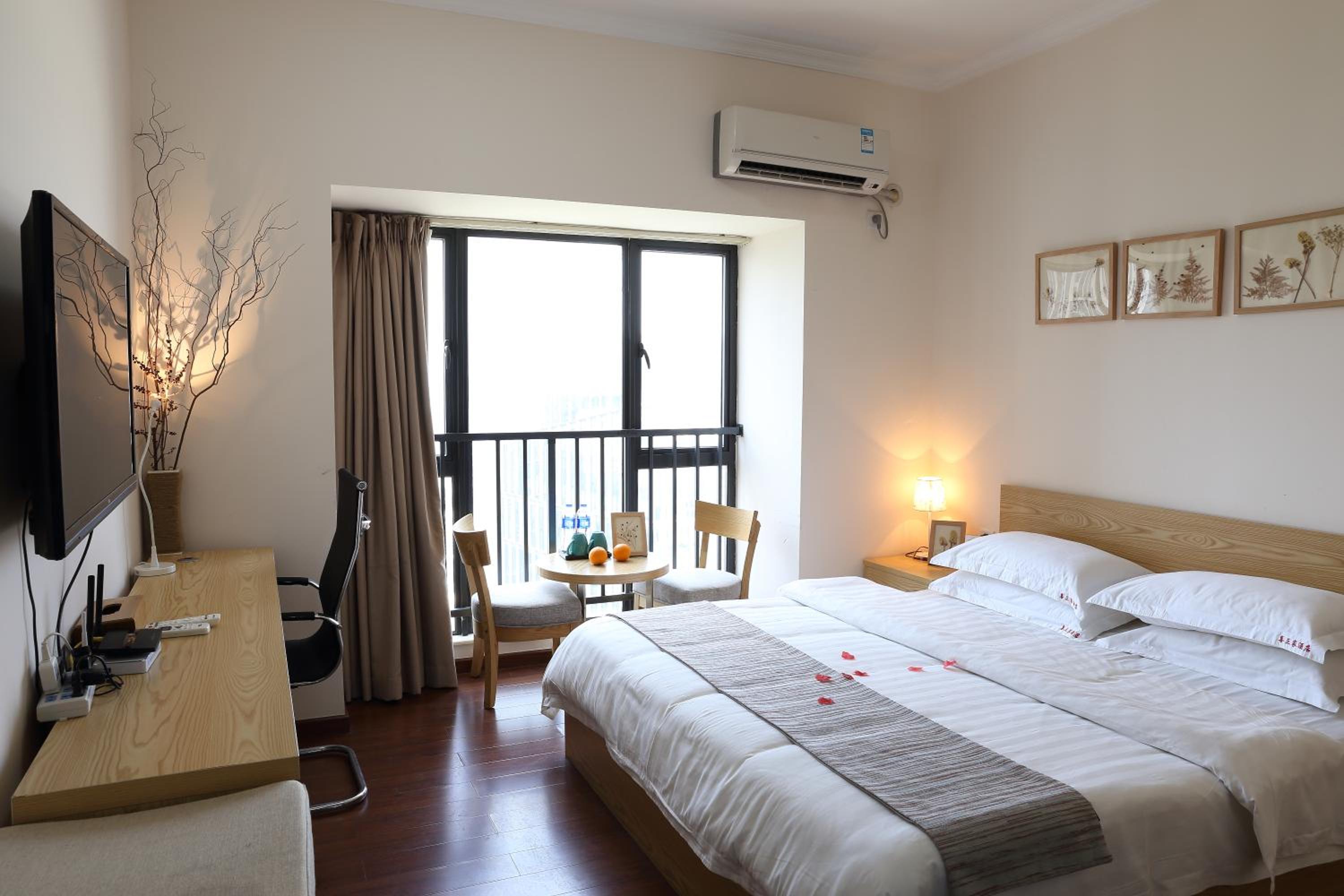 Guangzhou Convention Center Apartment