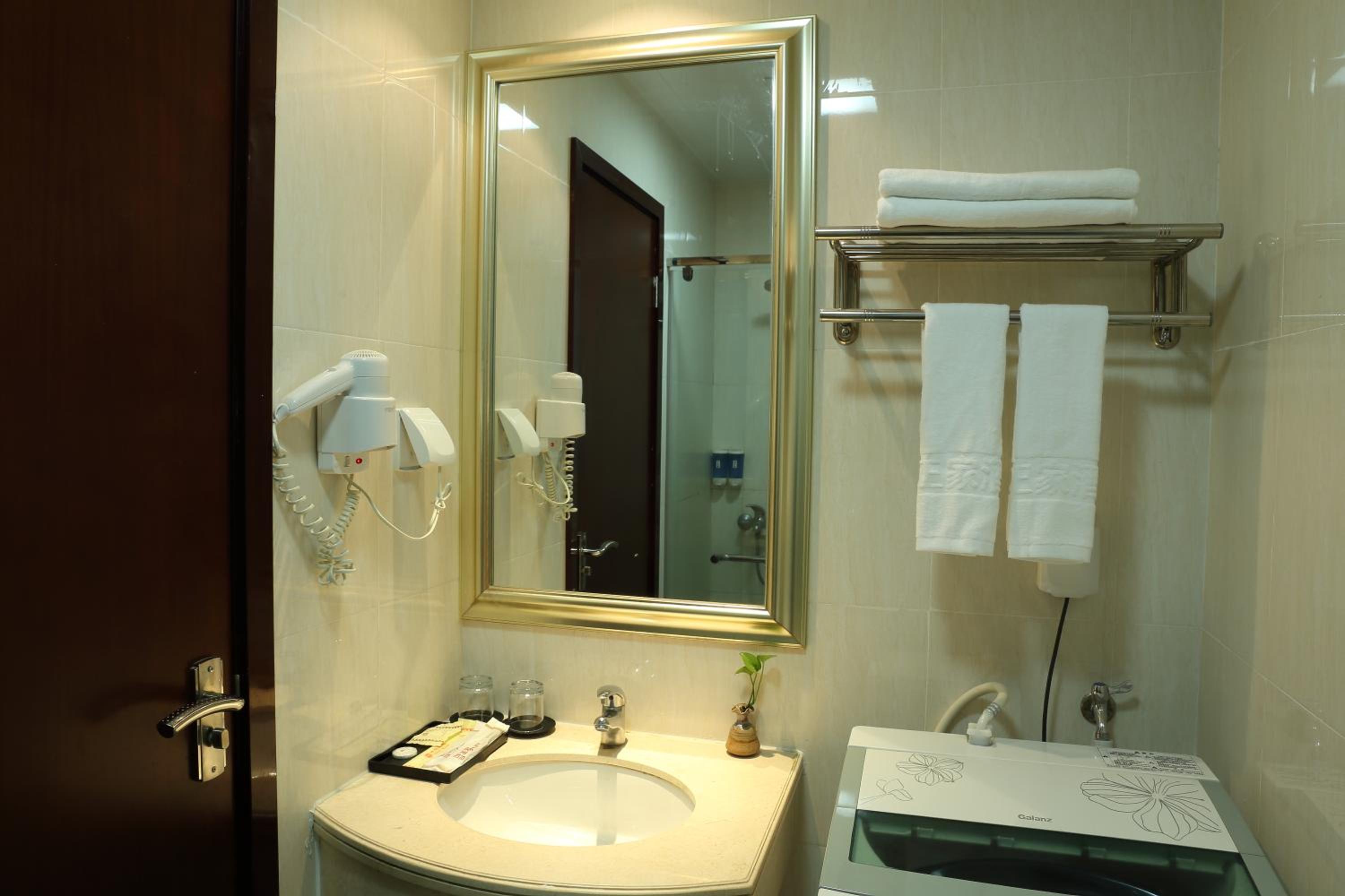 Guangzhou Convention Center Apartment