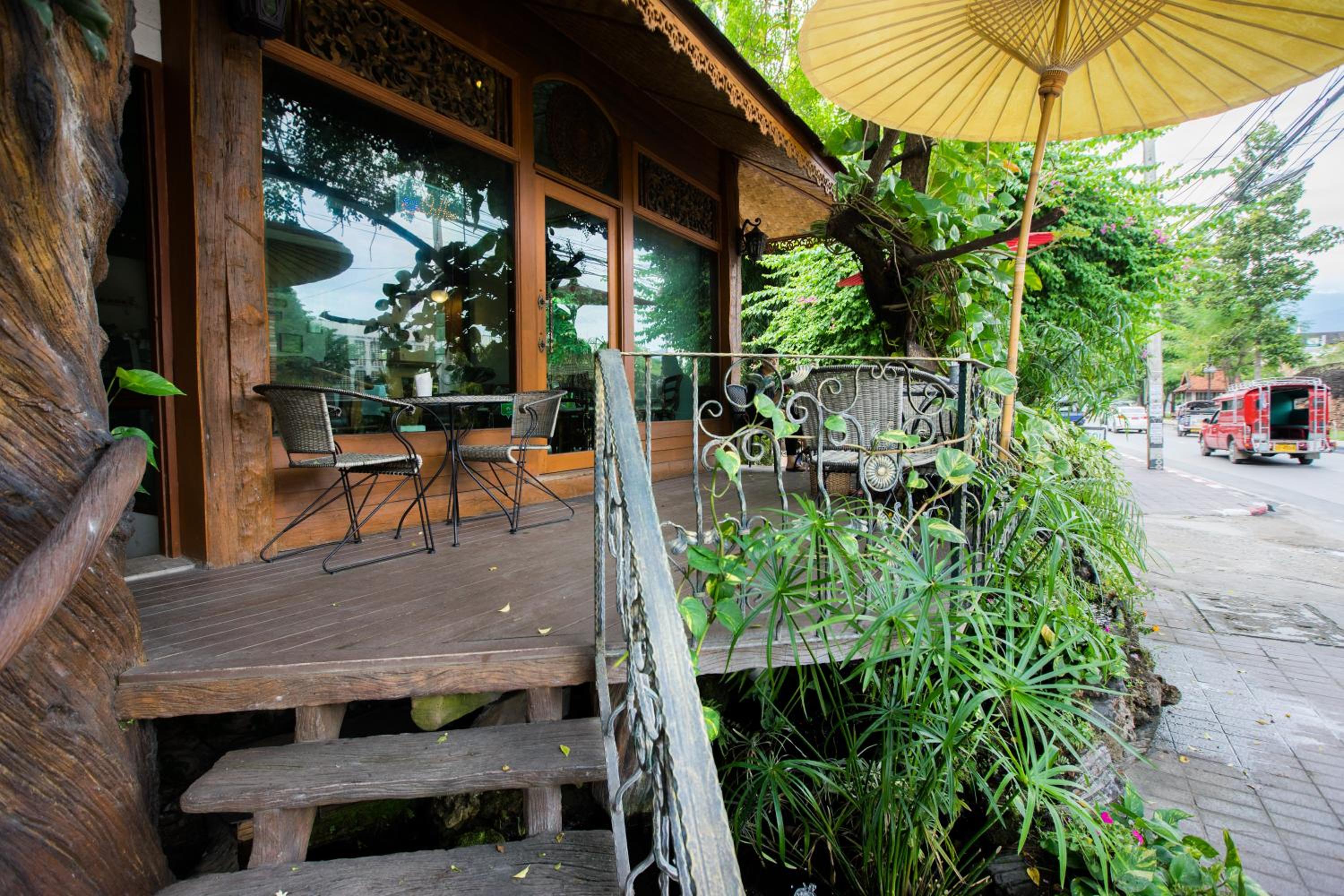 Mountain View GuesthouseChiangmai