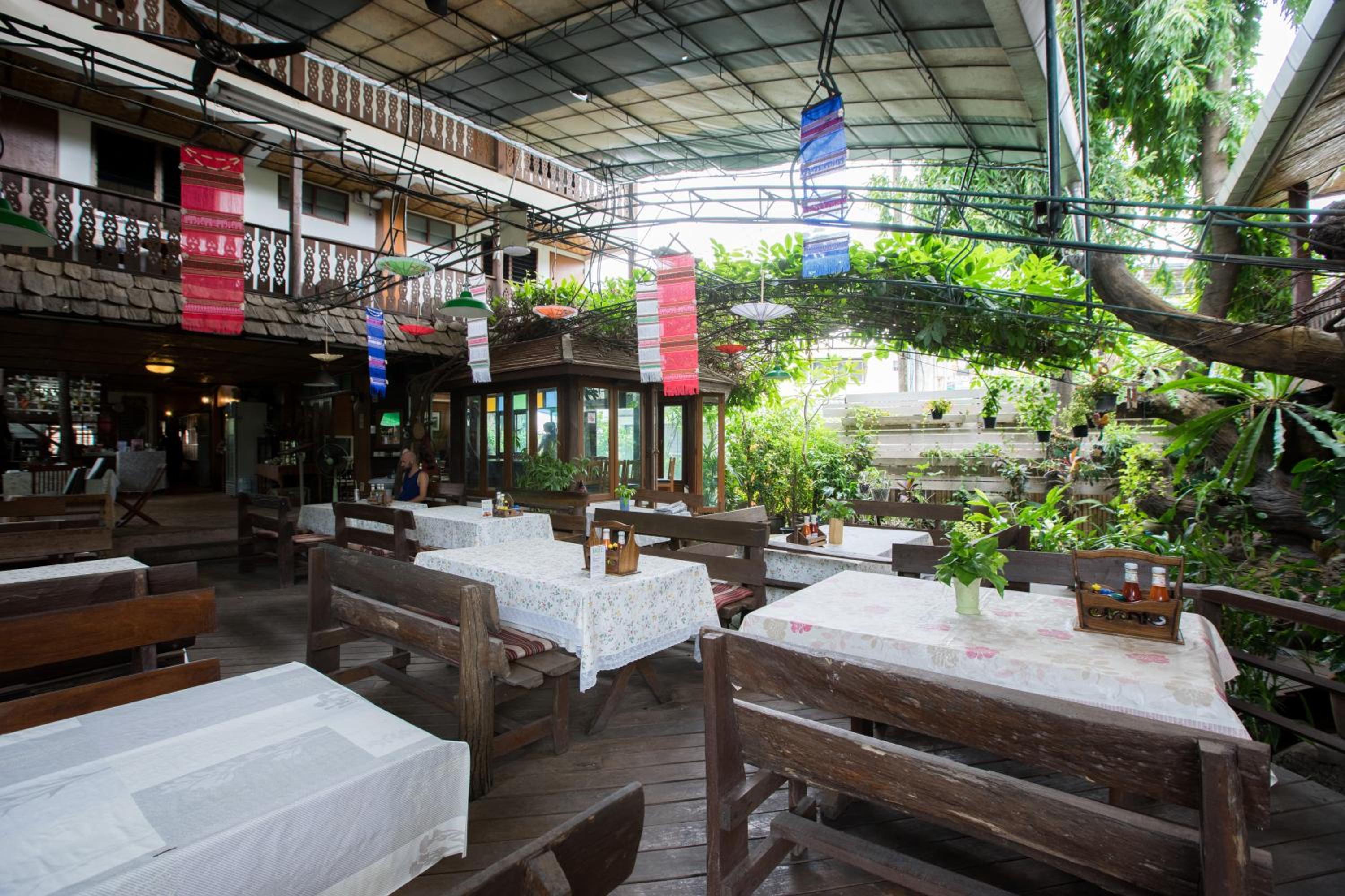 Mountain View GuesthouseChiangmai
