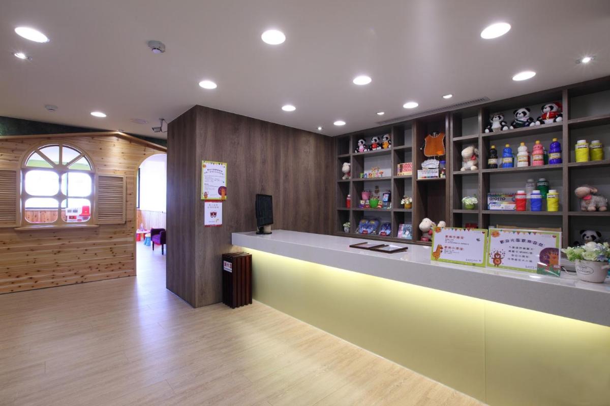 hotel reception