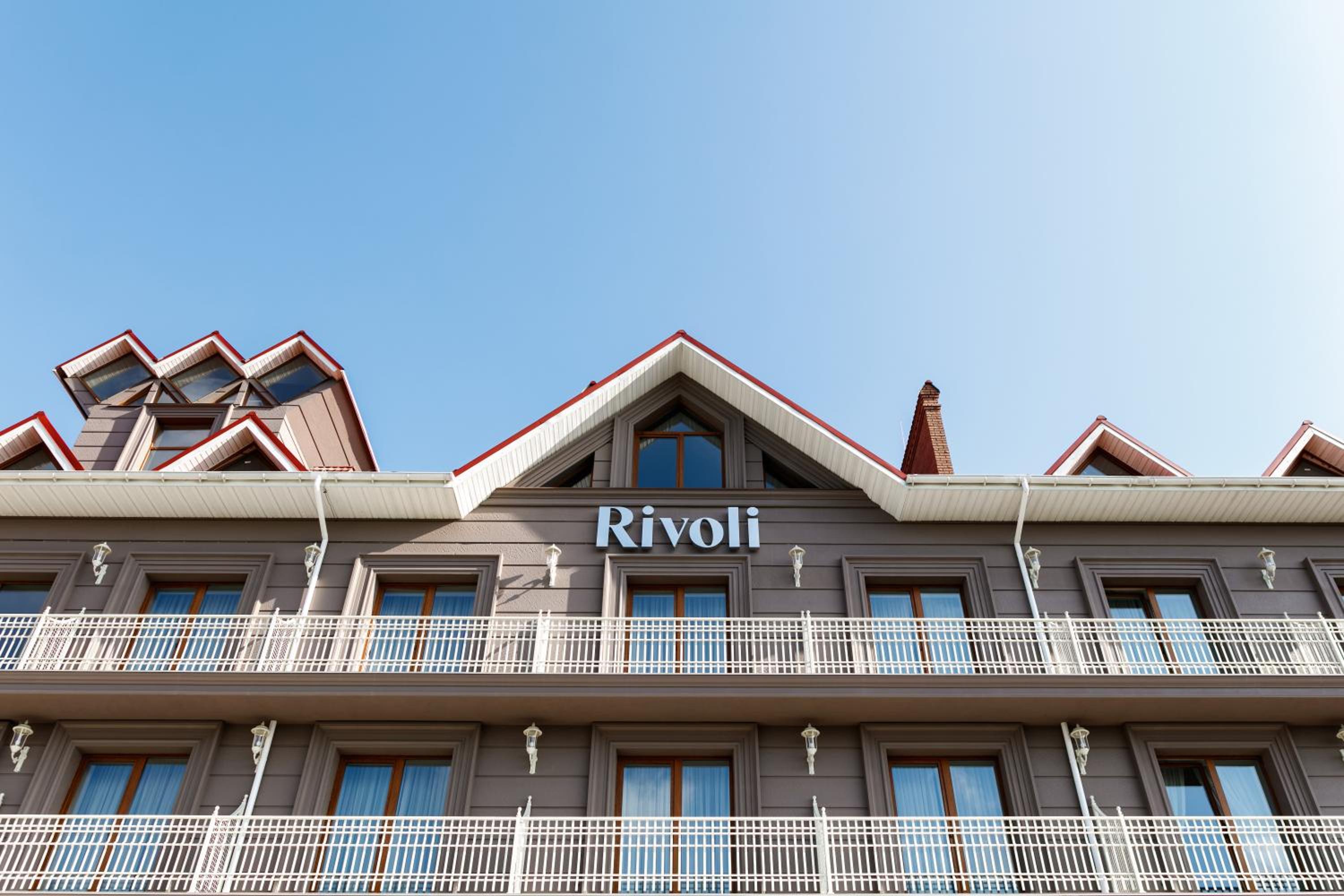 Rivoli Hotel view 5