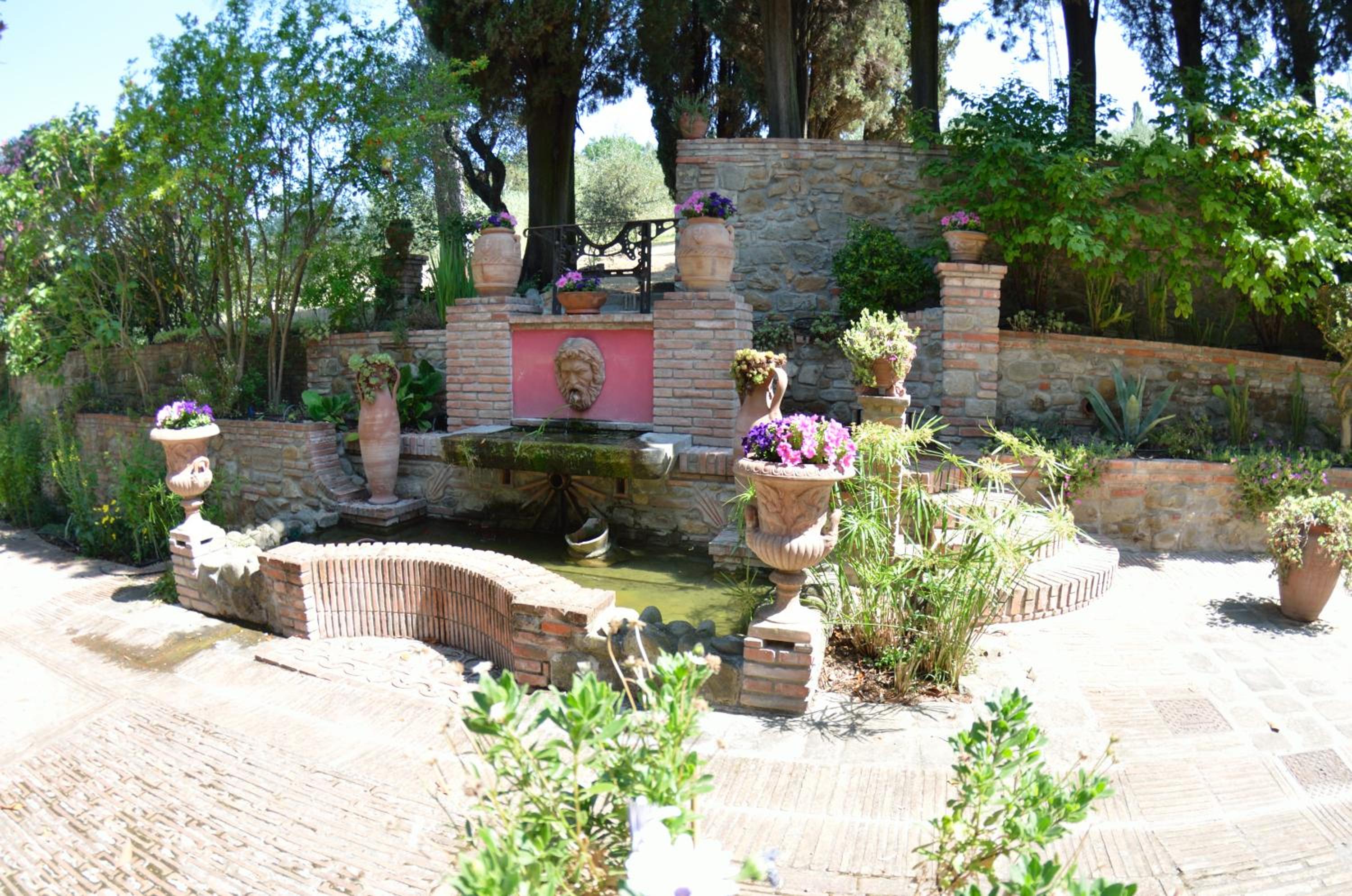 Photo 48