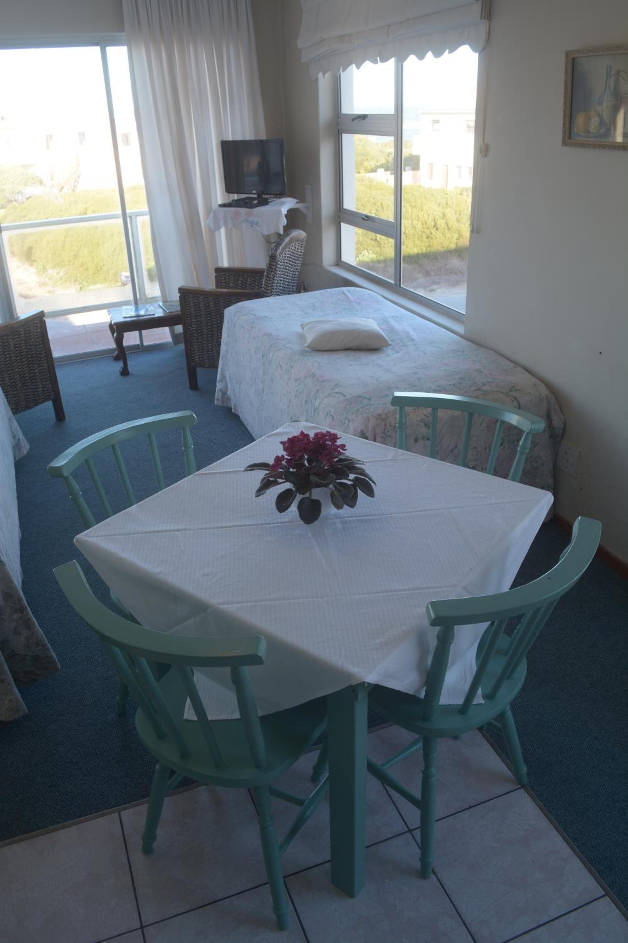 Whale Watchers Inn