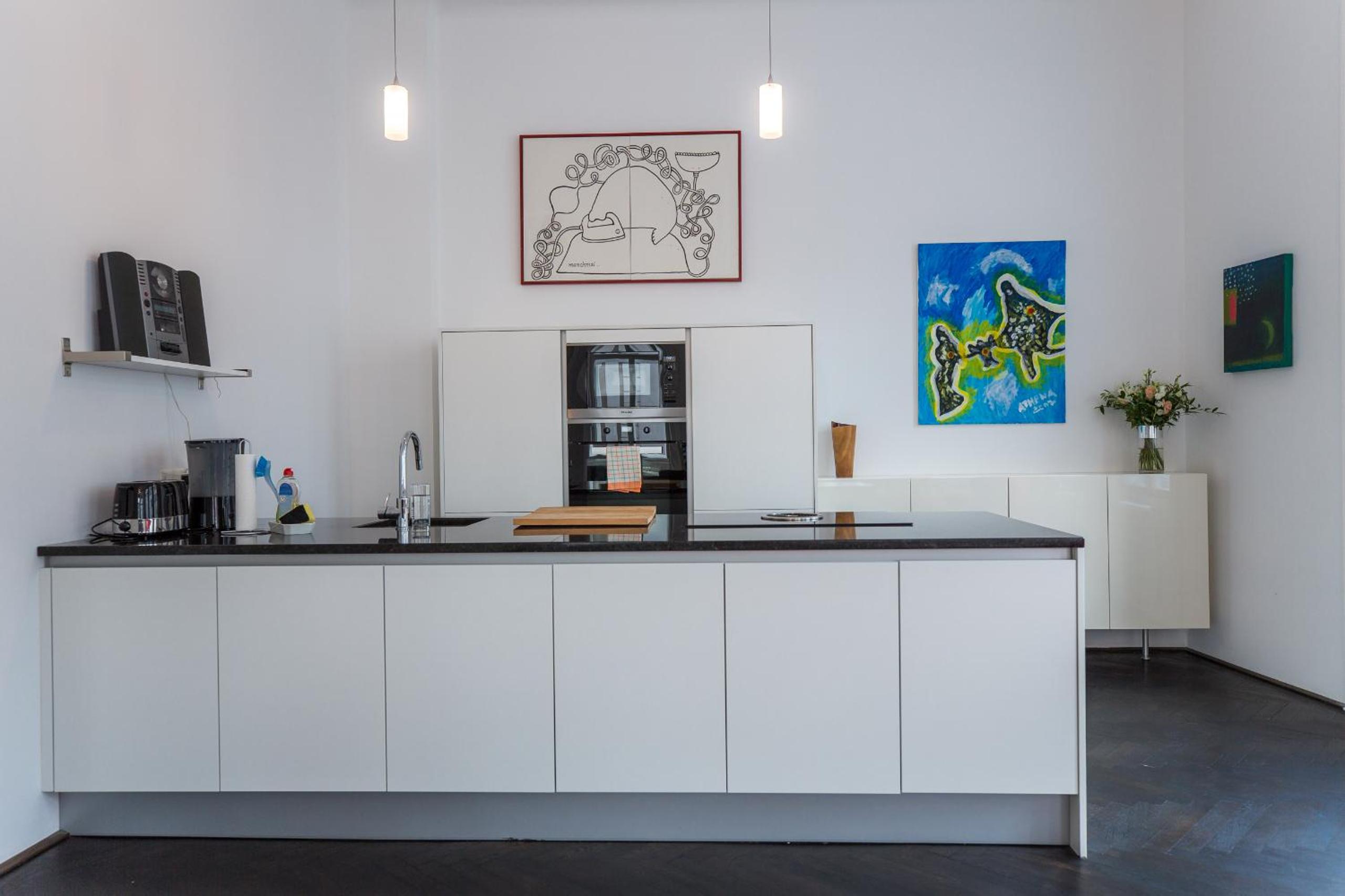 Grand Soho Apartment