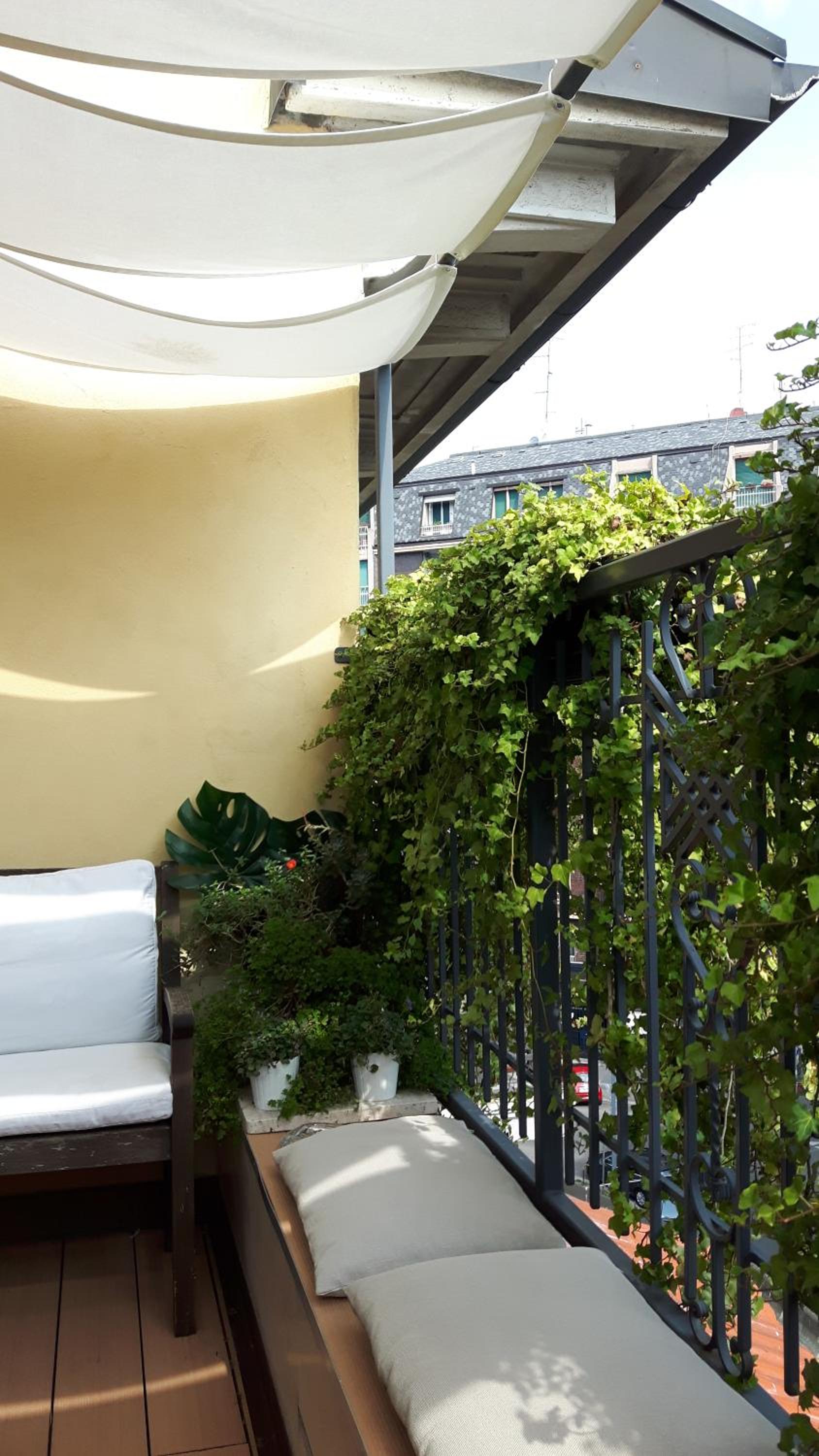 Bronzino House