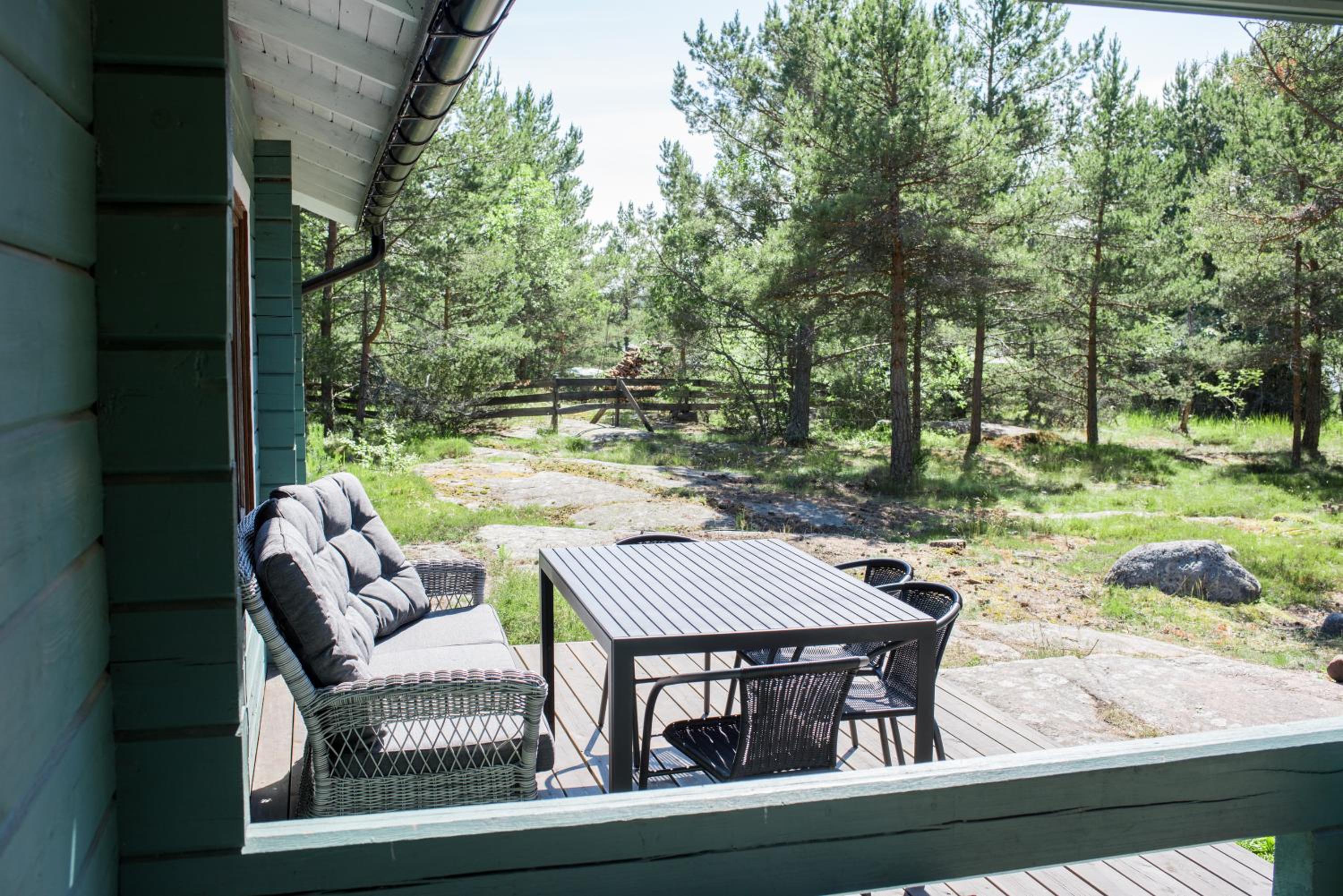 Herrö stugor view 4