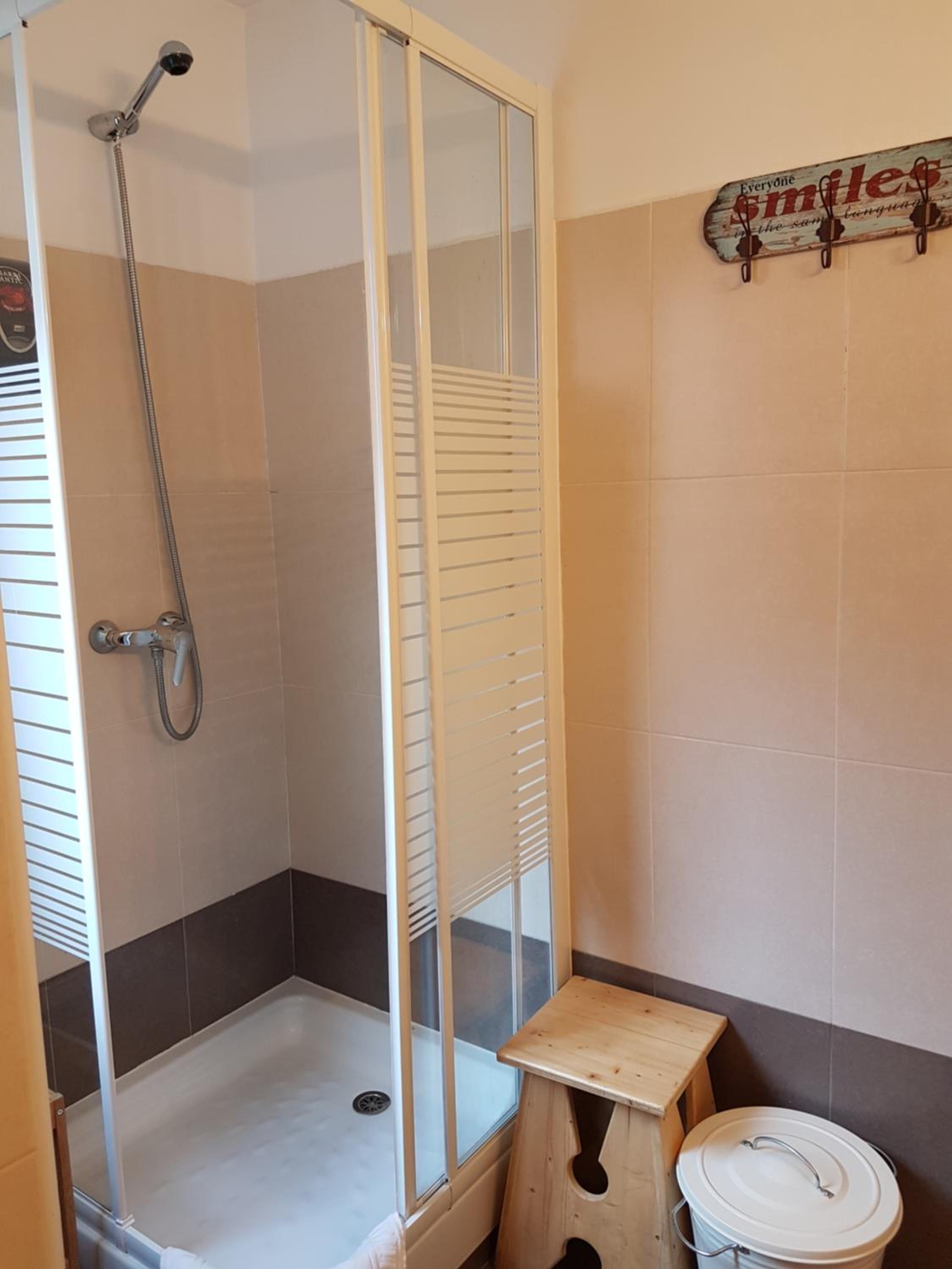 Barri Antic Hostel & Pub