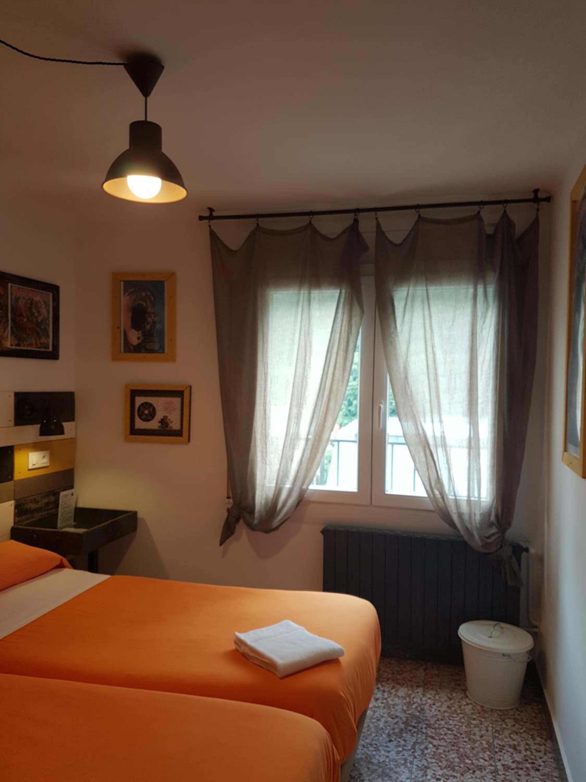 Barri Antic Hostel & Pub