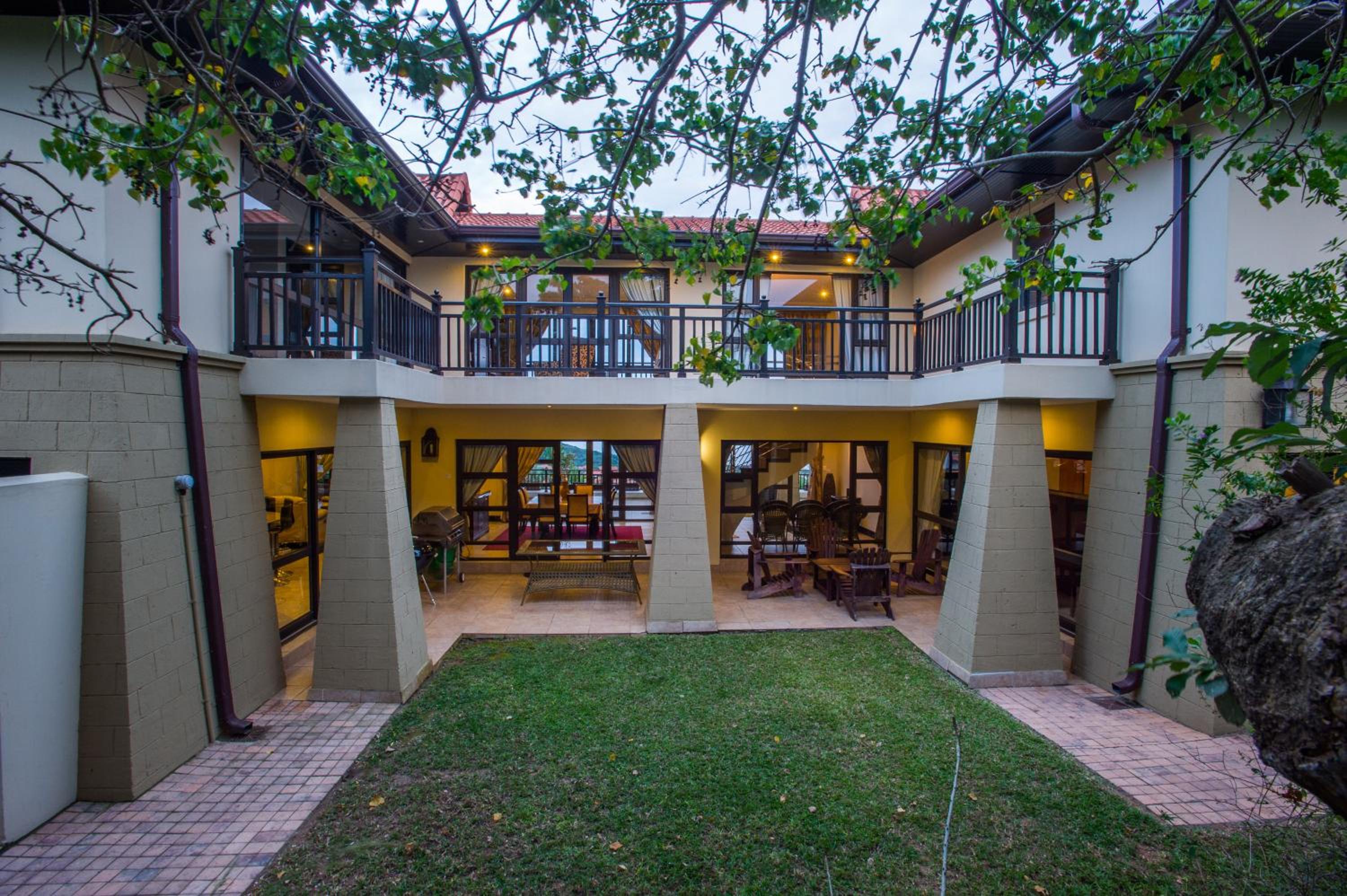 Zimbali Holiday Home-22 Acaciawood view 4