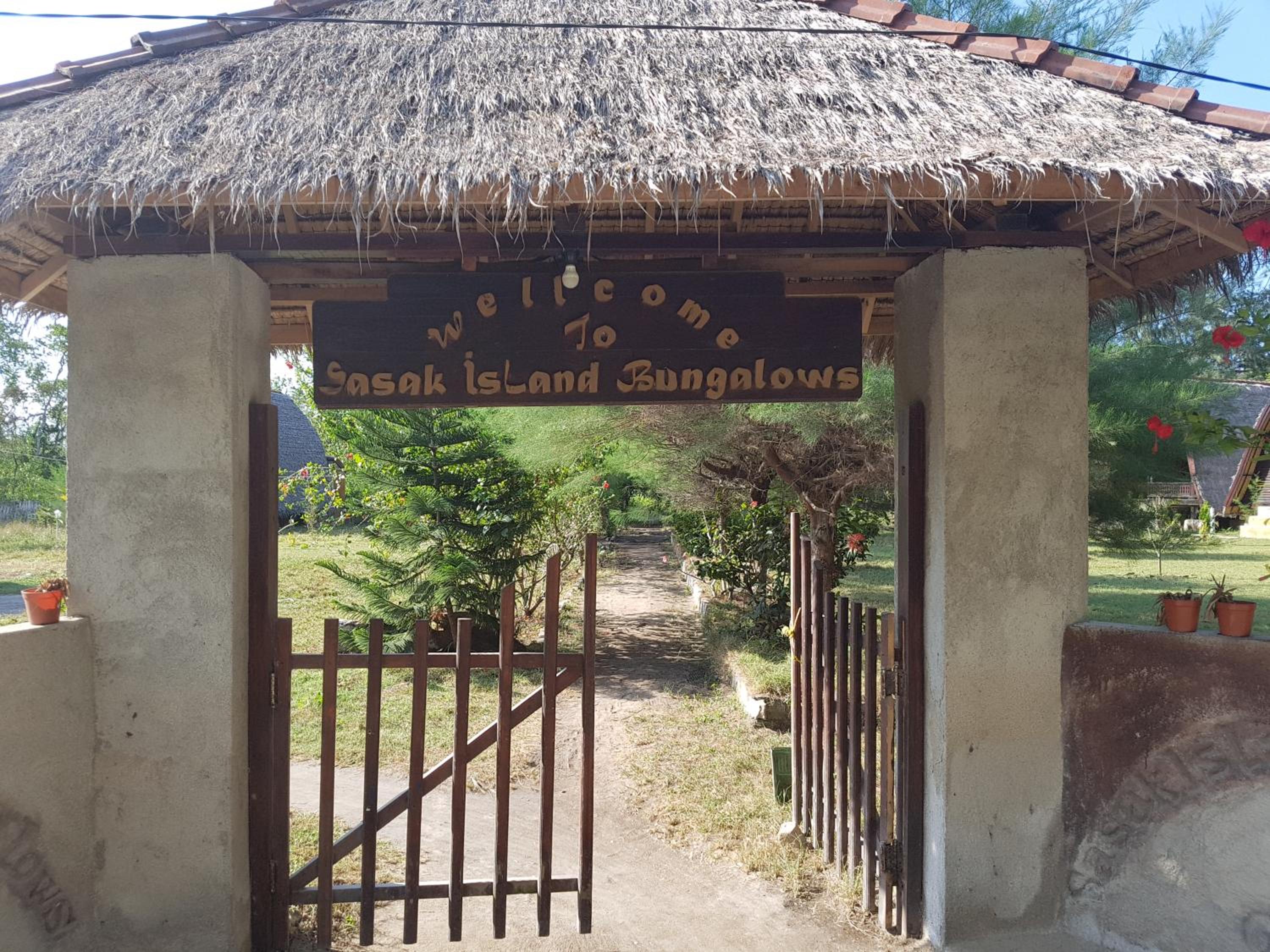 Sasak Island Bungalows view 5