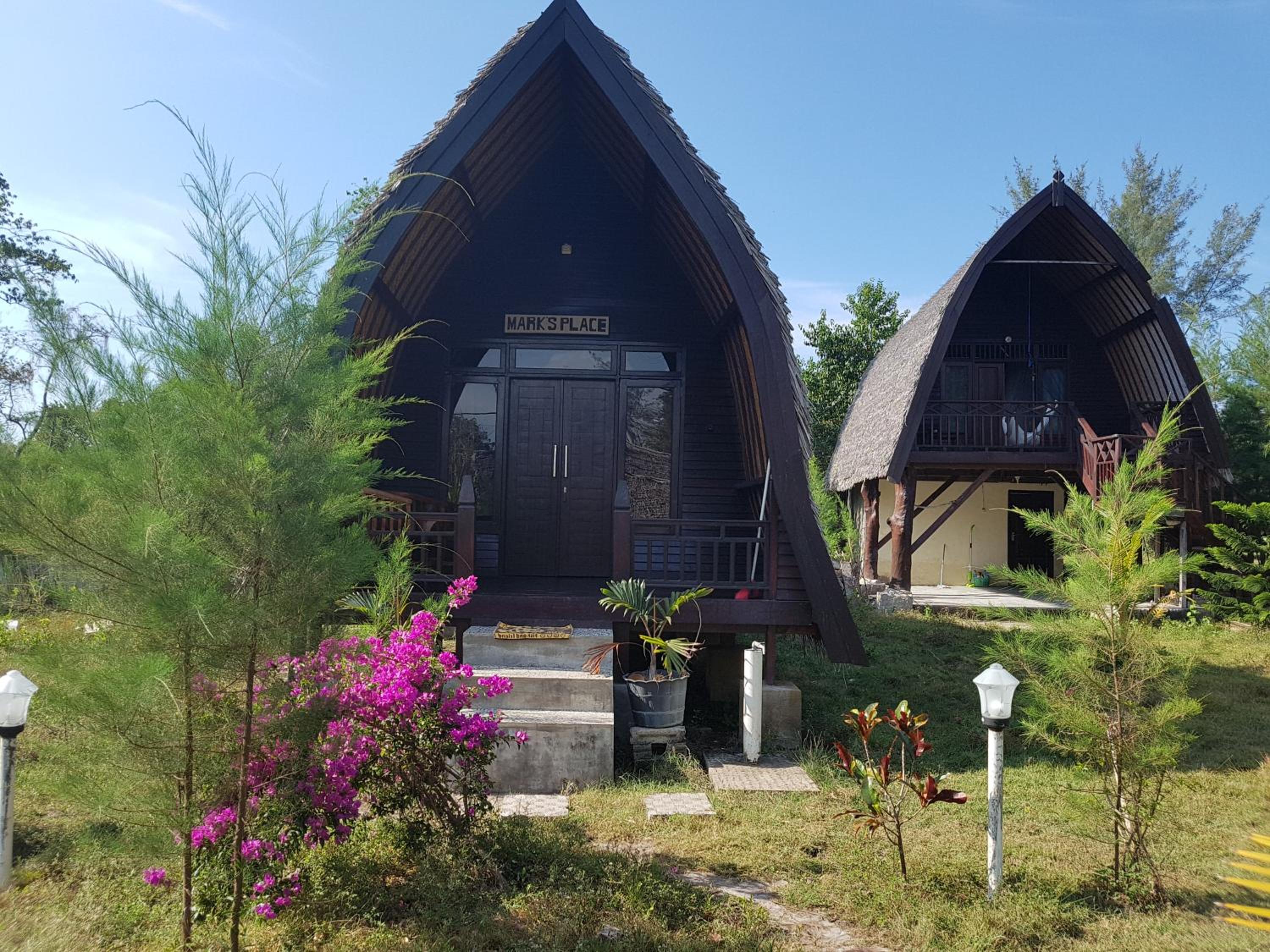 Sasak Island Bungalows view 3