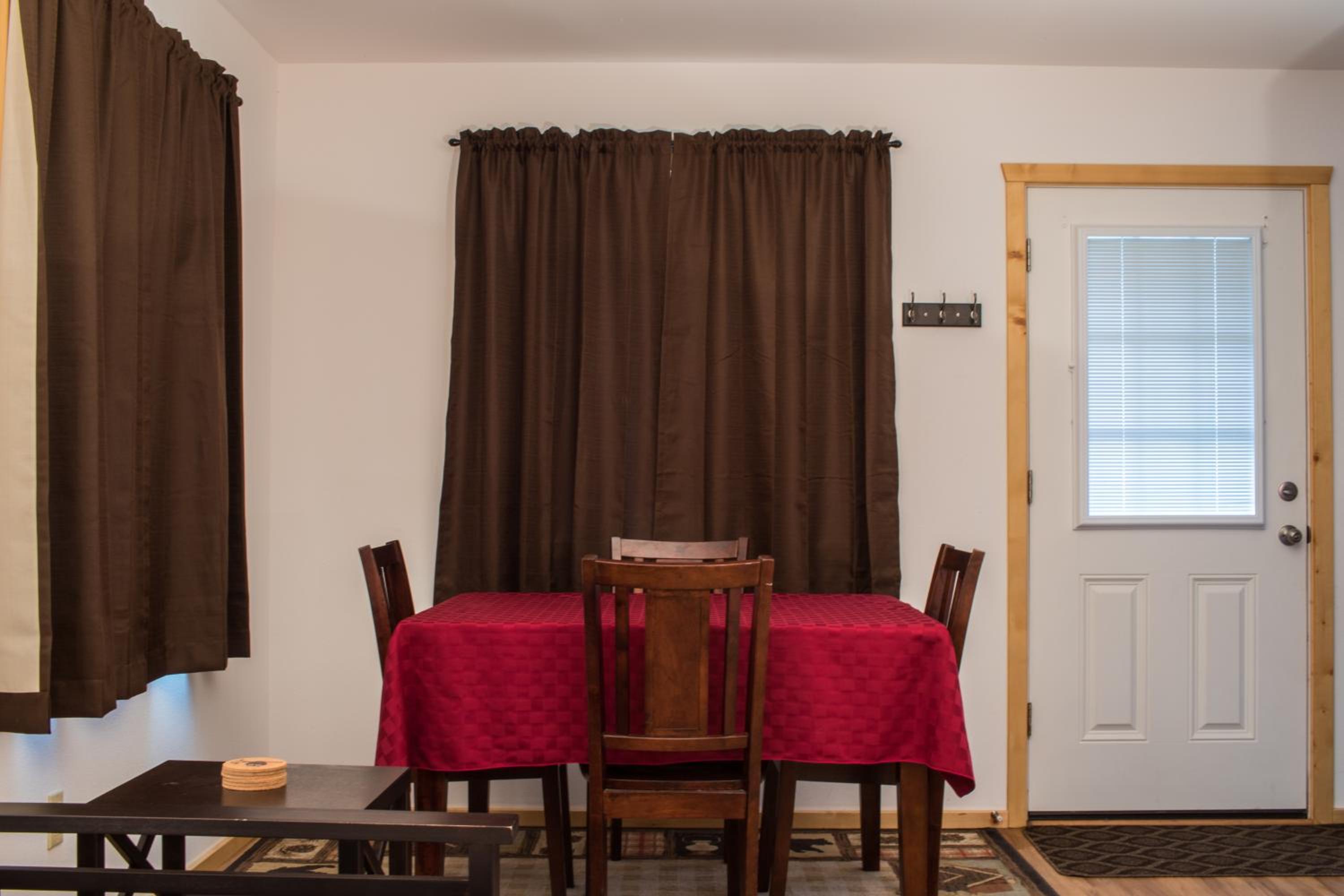 Talkeetna Wilderness Lodge & Cabin Rentals