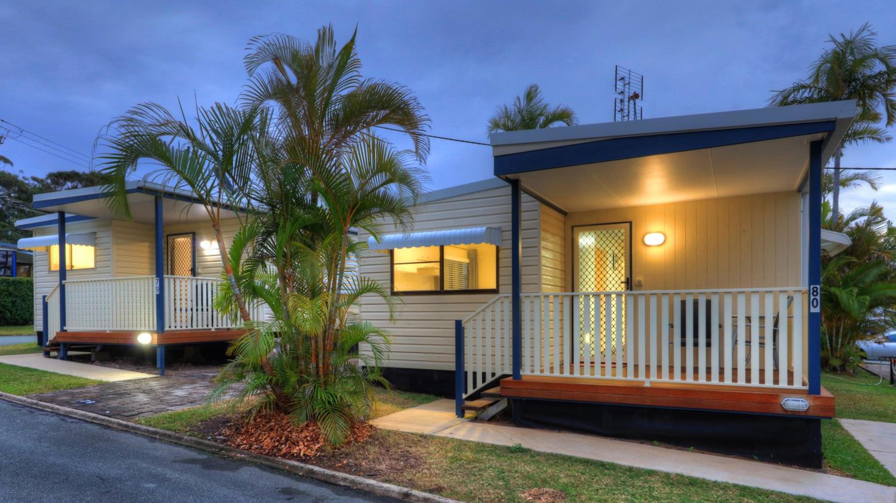 Alex Beach Cabins and Tourist Park