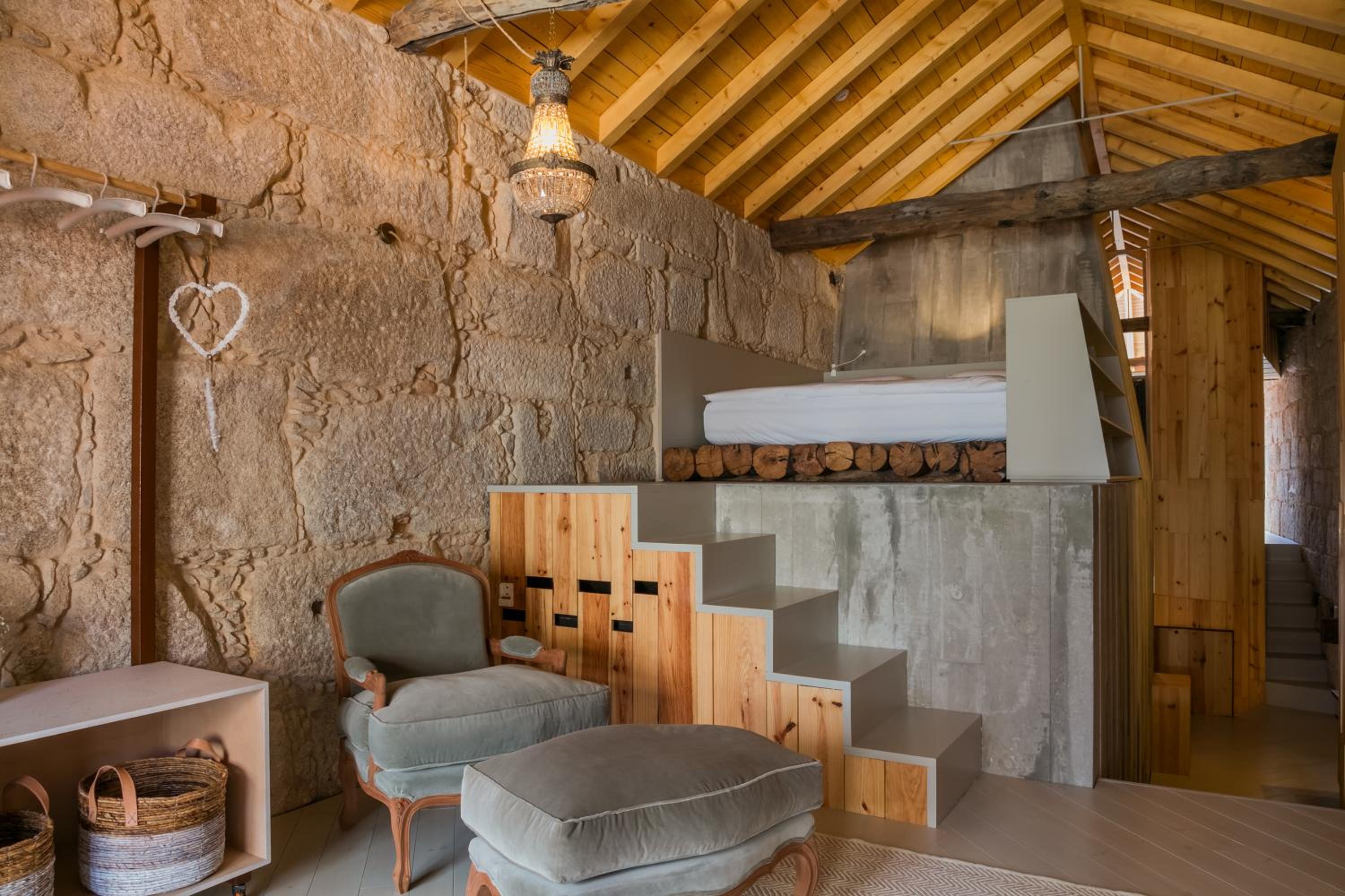 Armazém Luxury Housing- Architectural & Design Hotel