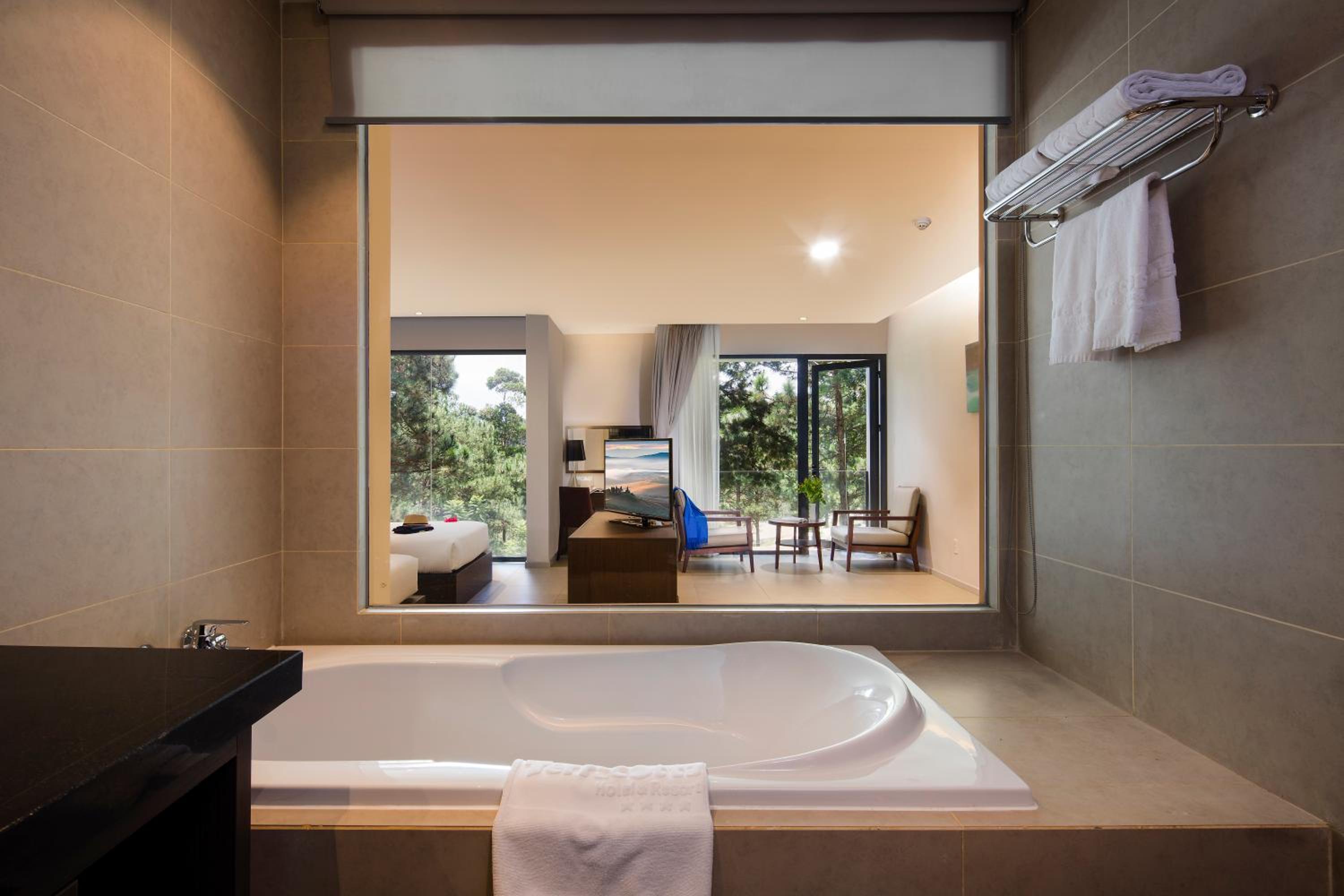 Terracotta Hotel & Resort Dalat