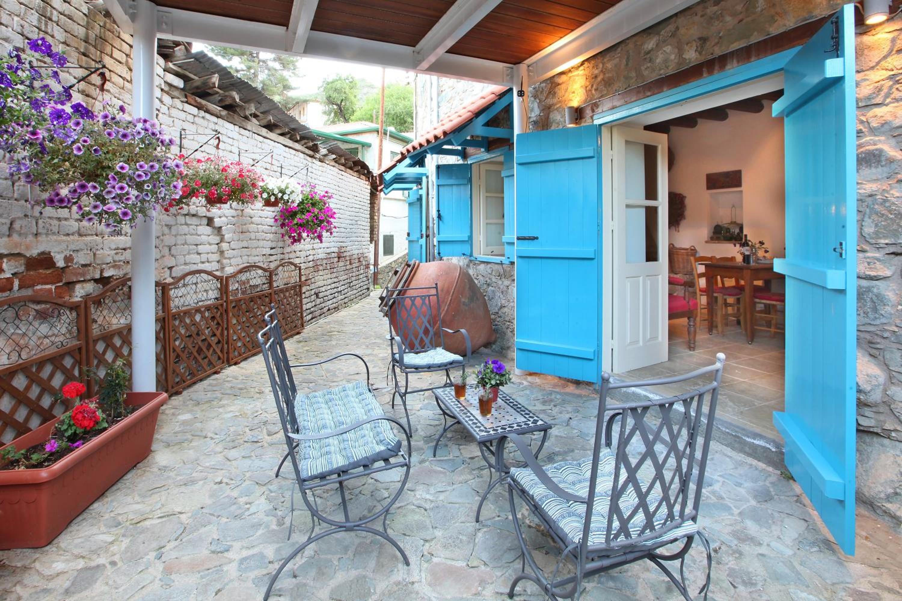 Kalopanayiotis Cottage