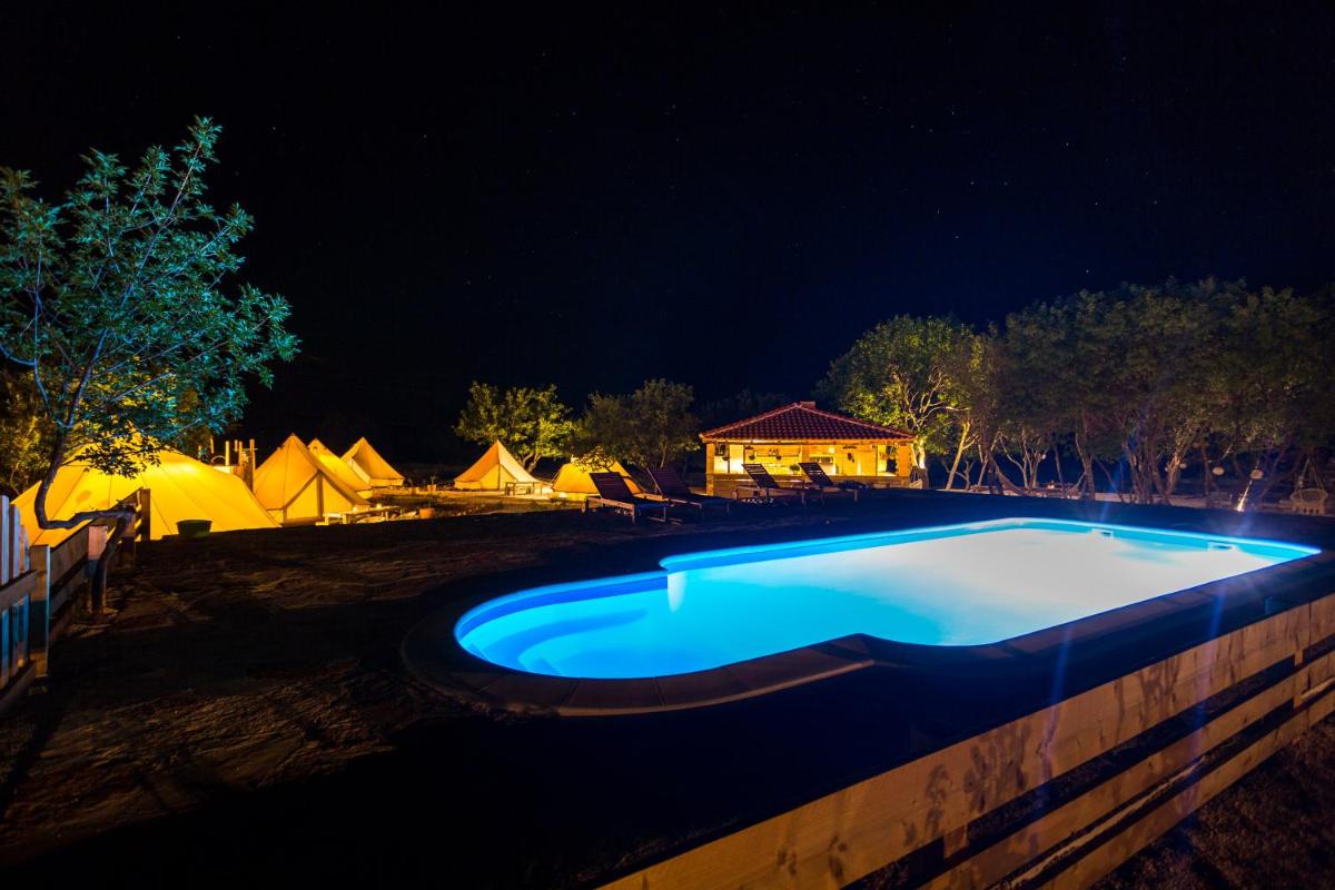 Boutique Camping Nono Ban view 5