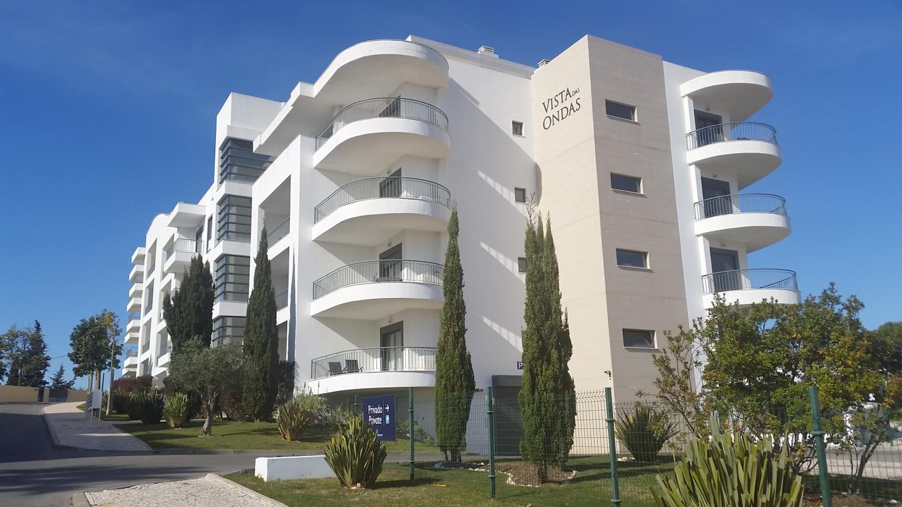 Hotel Vista das Ondas Olhos de Agua - Image 1