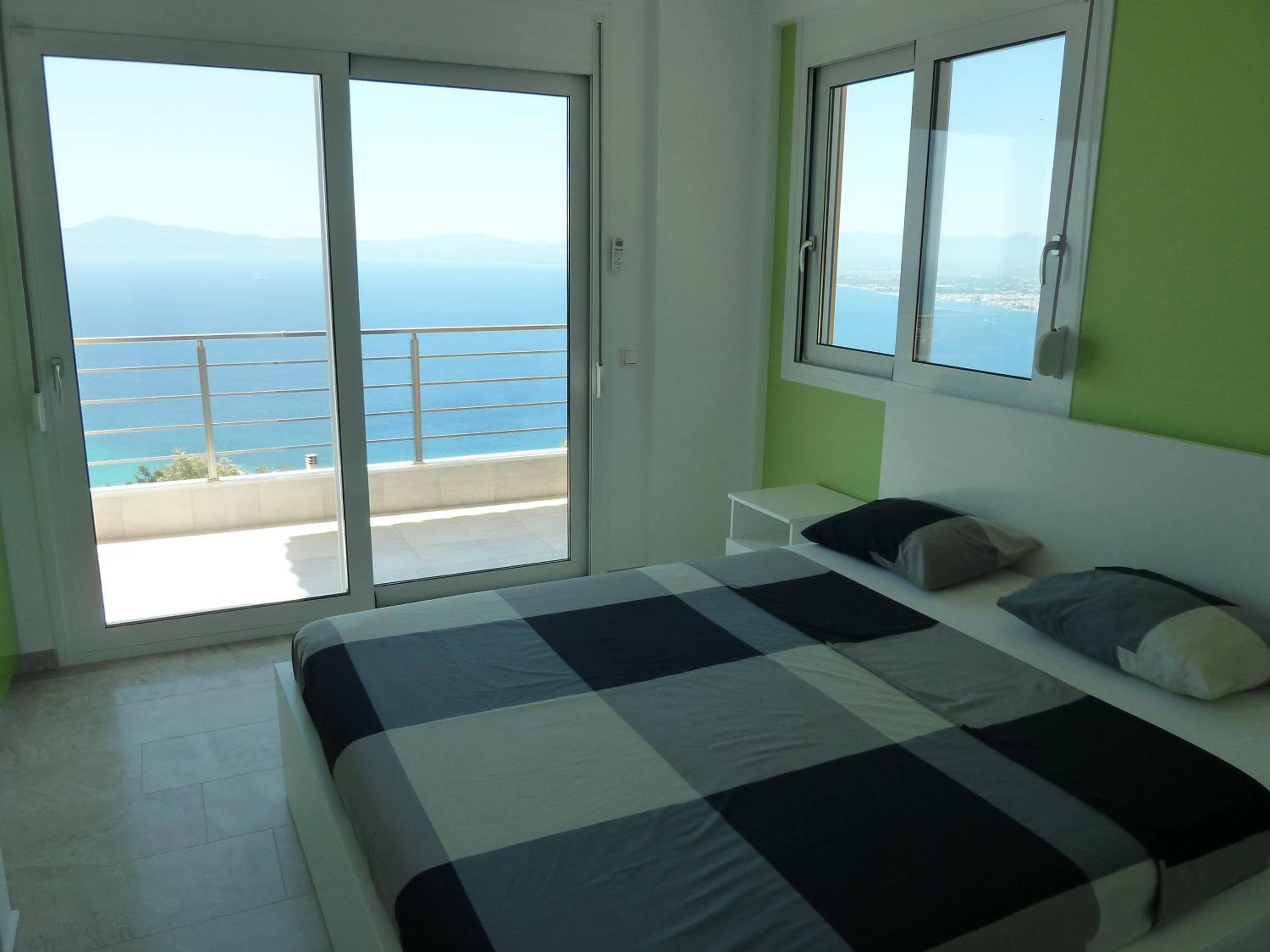 Shiraz Villas