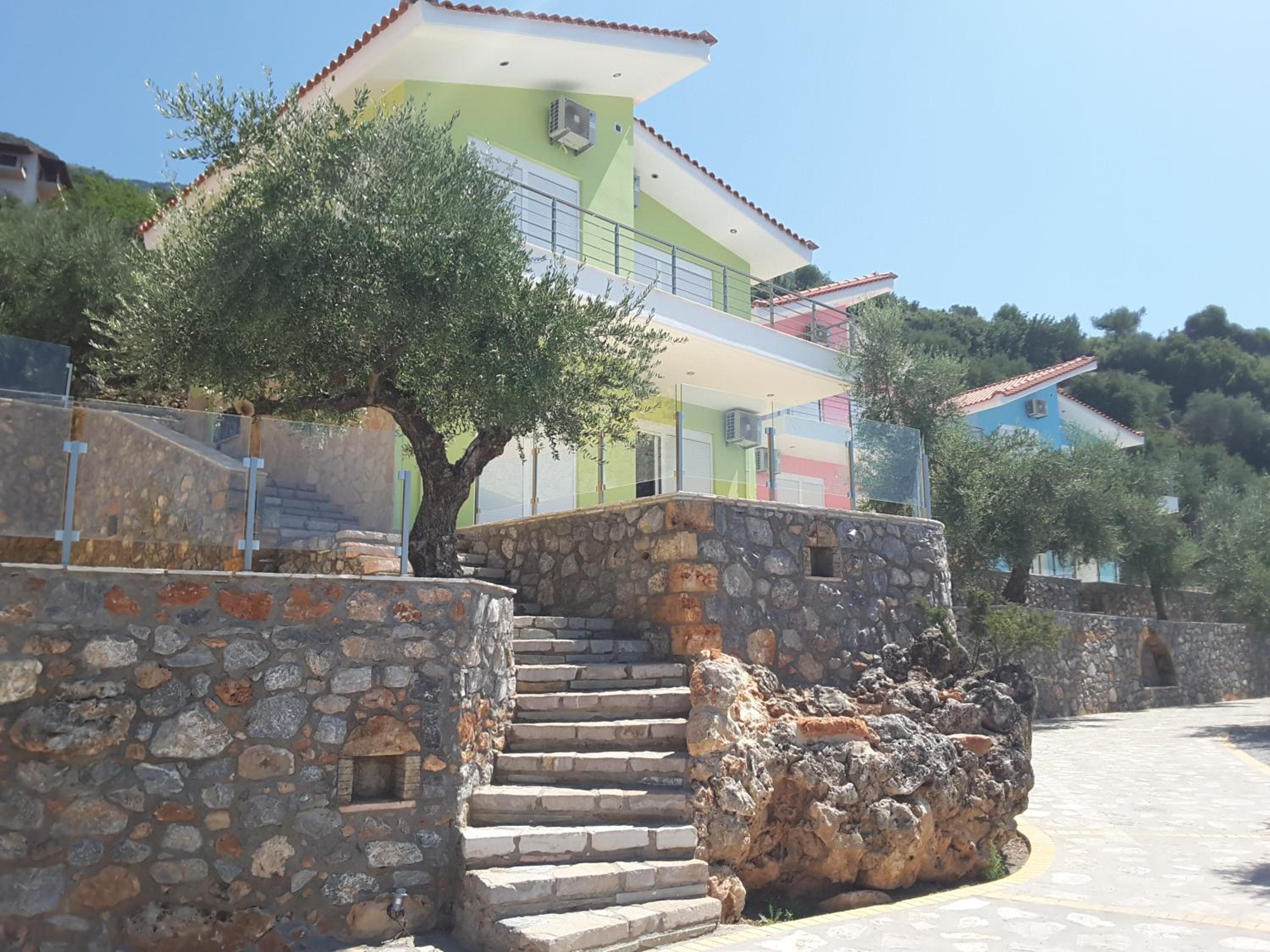 Shiraz Villas