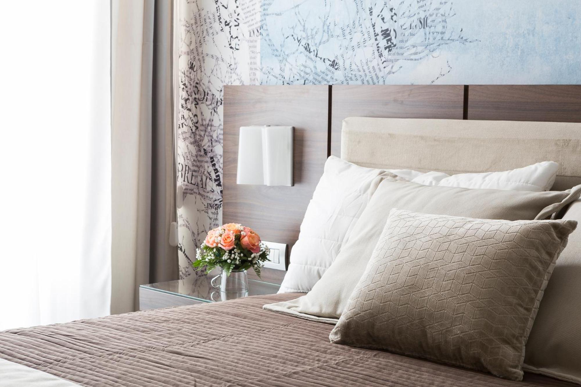 Rhome Suites