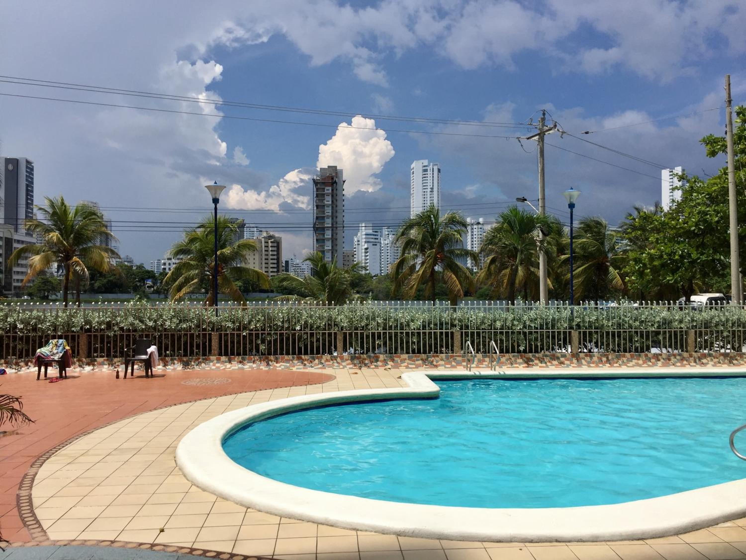 Apartamento con hermosa vista y cerca de playas view 2