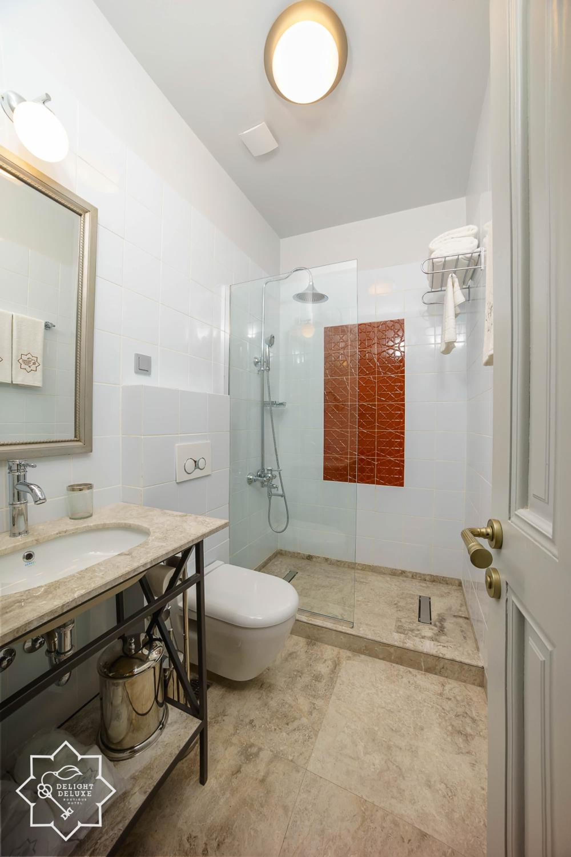 Delight Deluxe Hotel - Image 66