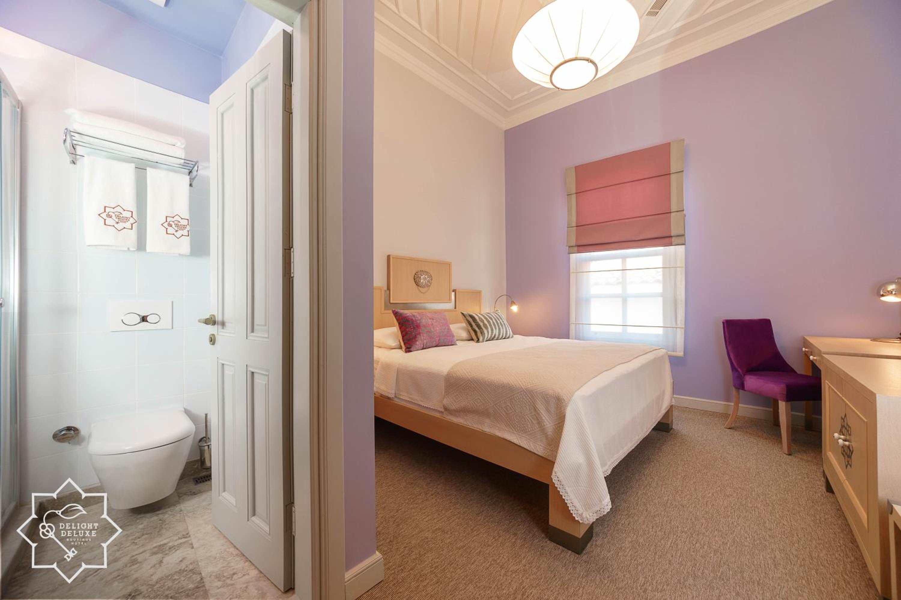 Delight Deluxe Hotel - Image 51